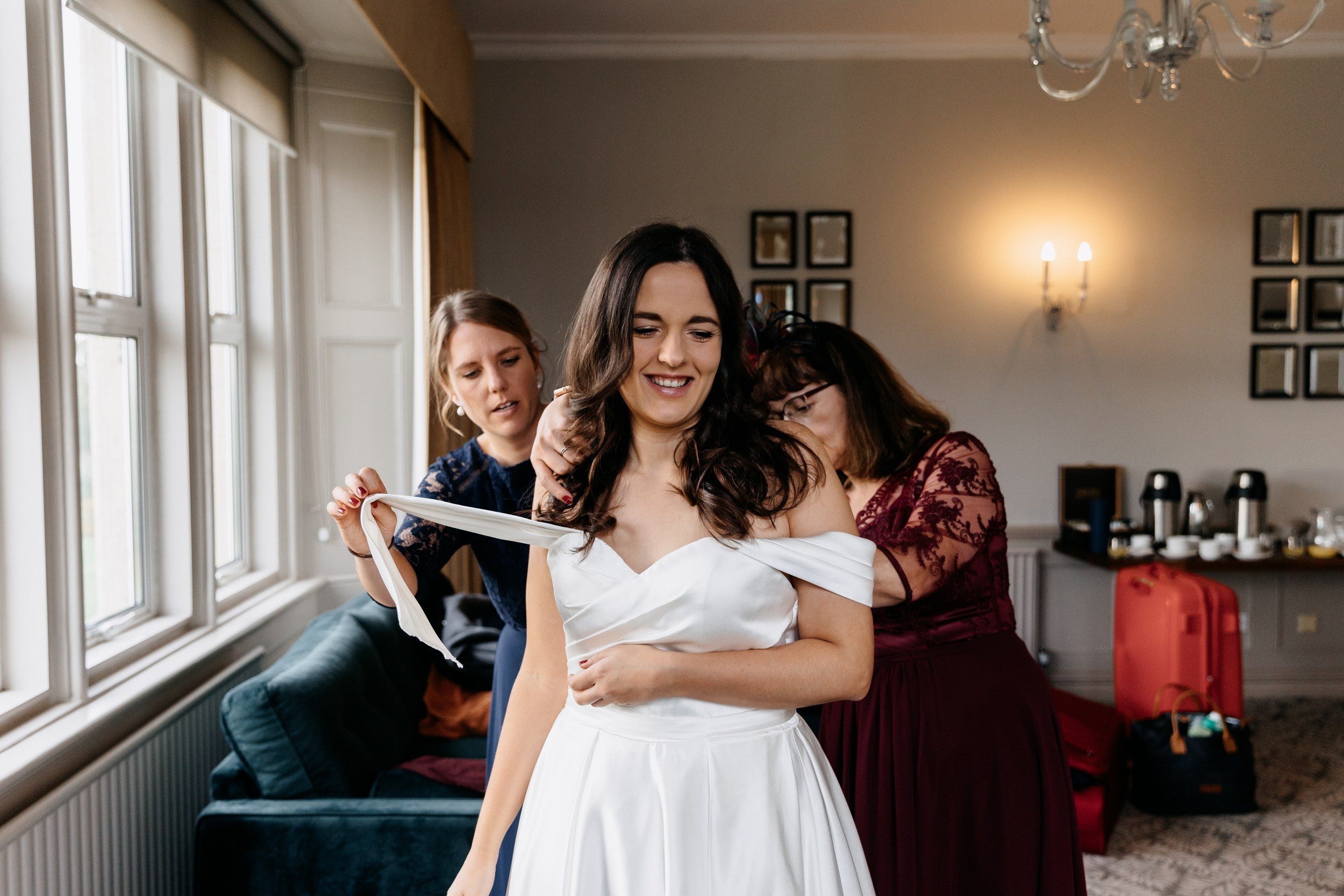 Hartsfield Manor Wedding. Moments Catchers — Wedding Photography & Video Duo in London