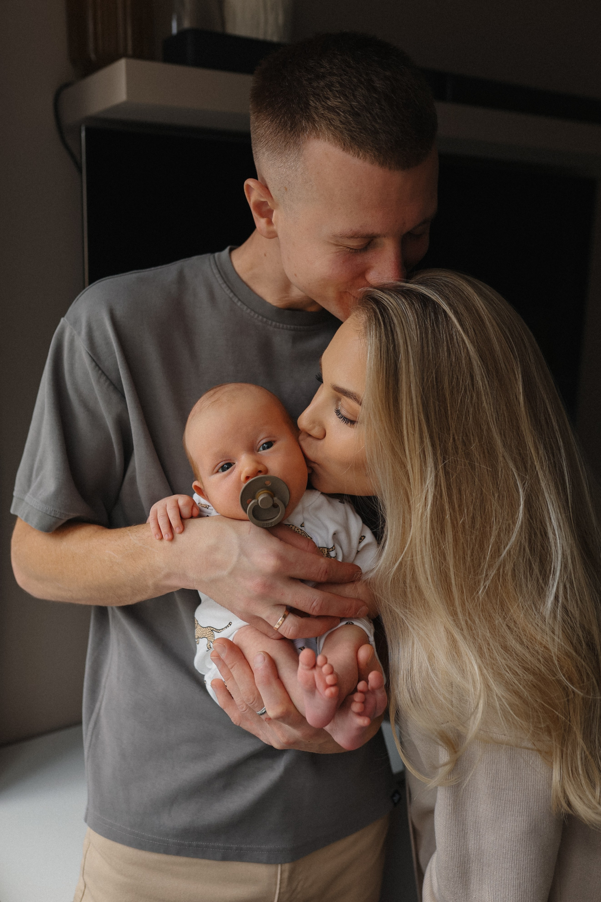 Лев🤎. Фотограф на роды в Санкт-Петербурге, семейный, нью-борн Алиса Хрекова