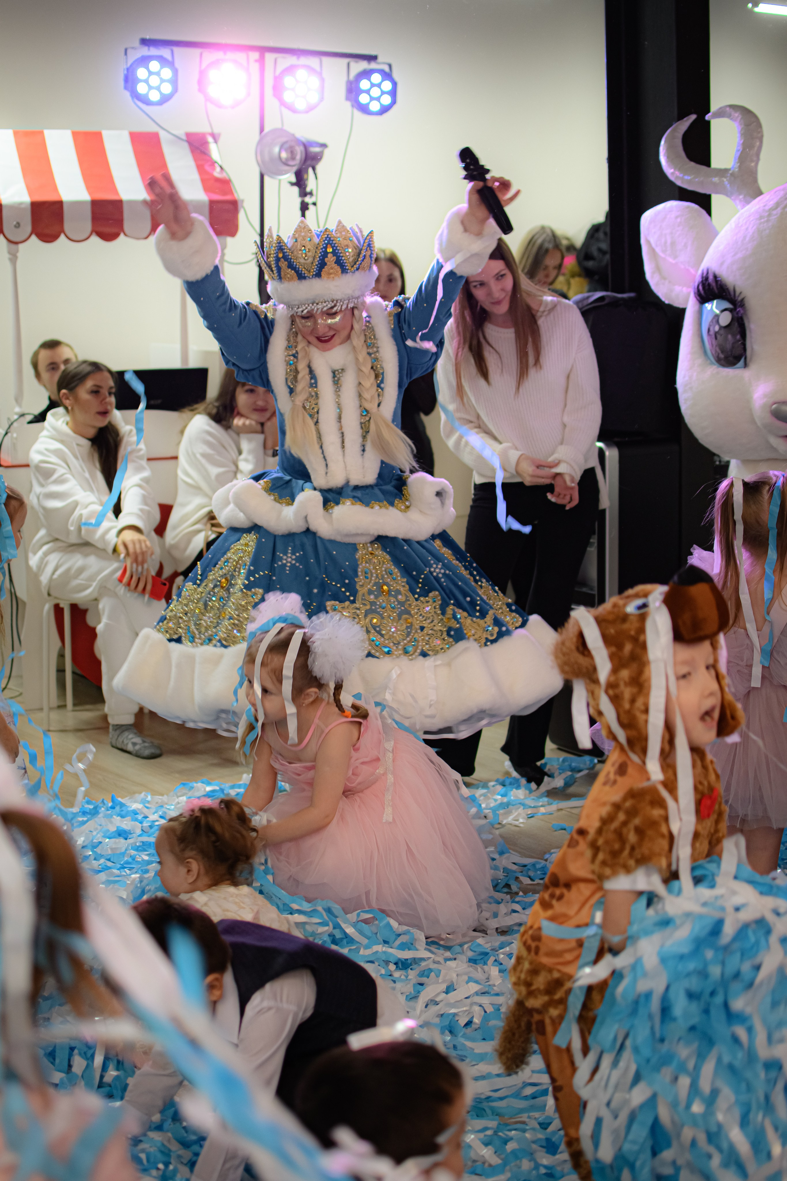 HAPPY NEW YEAR. Photokarish