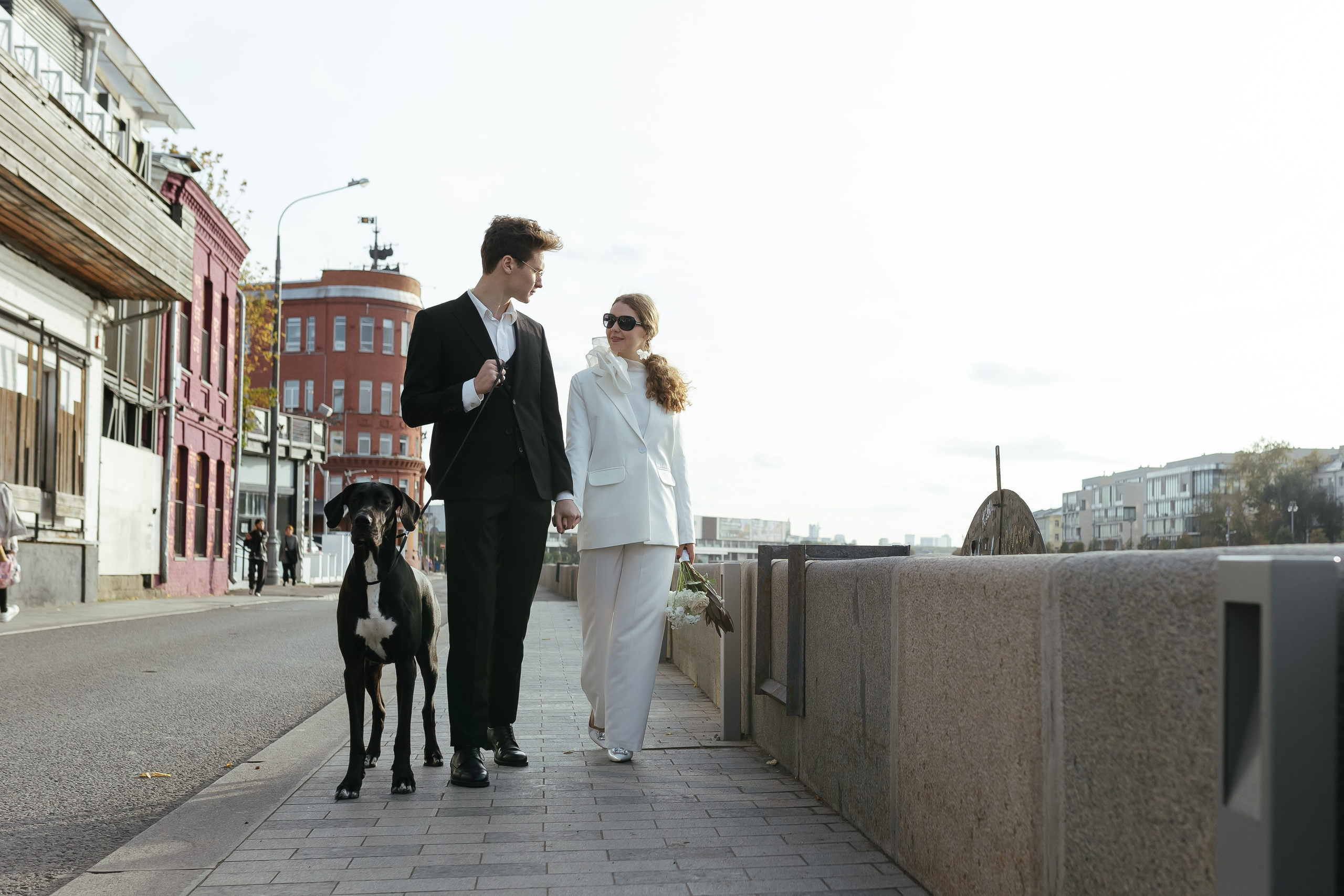 Таня и Егор. Городская прогулка. Свадебный фотограф Калуга Москва Диана Румянцева