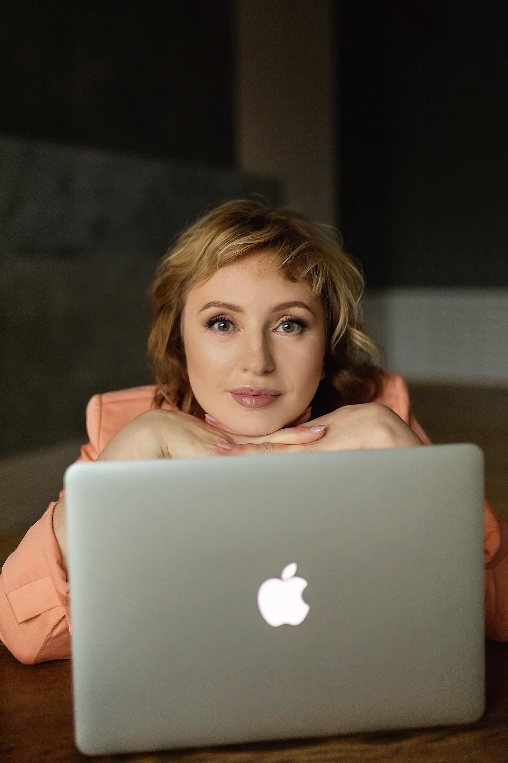 Людмила, бизнес-тренер и финансовый консультант. Фотограф в Москве Ксения Мокрушина | Brand & Women photographer