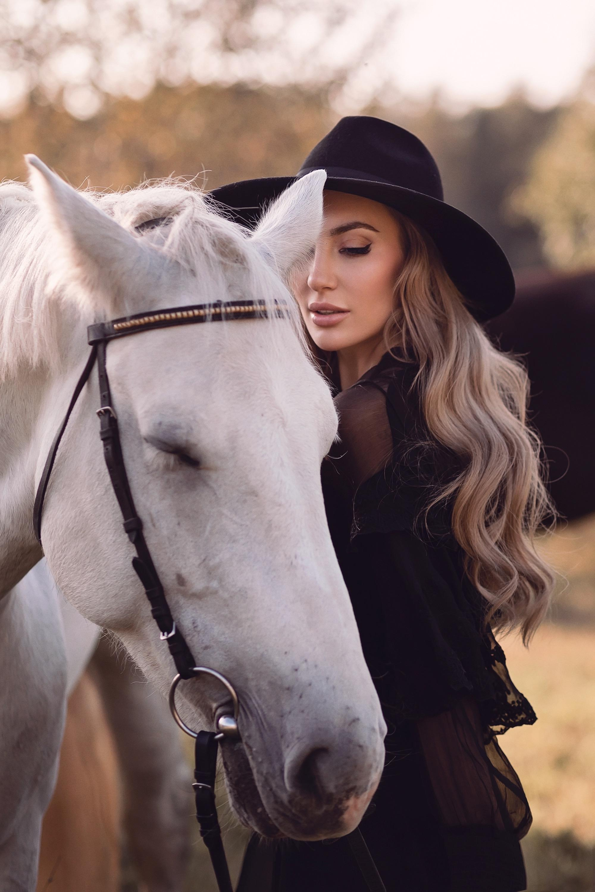 Ума и семья на конюшне. Фотограф в Москве Ксения Мокрушина | Brand & Women photographer