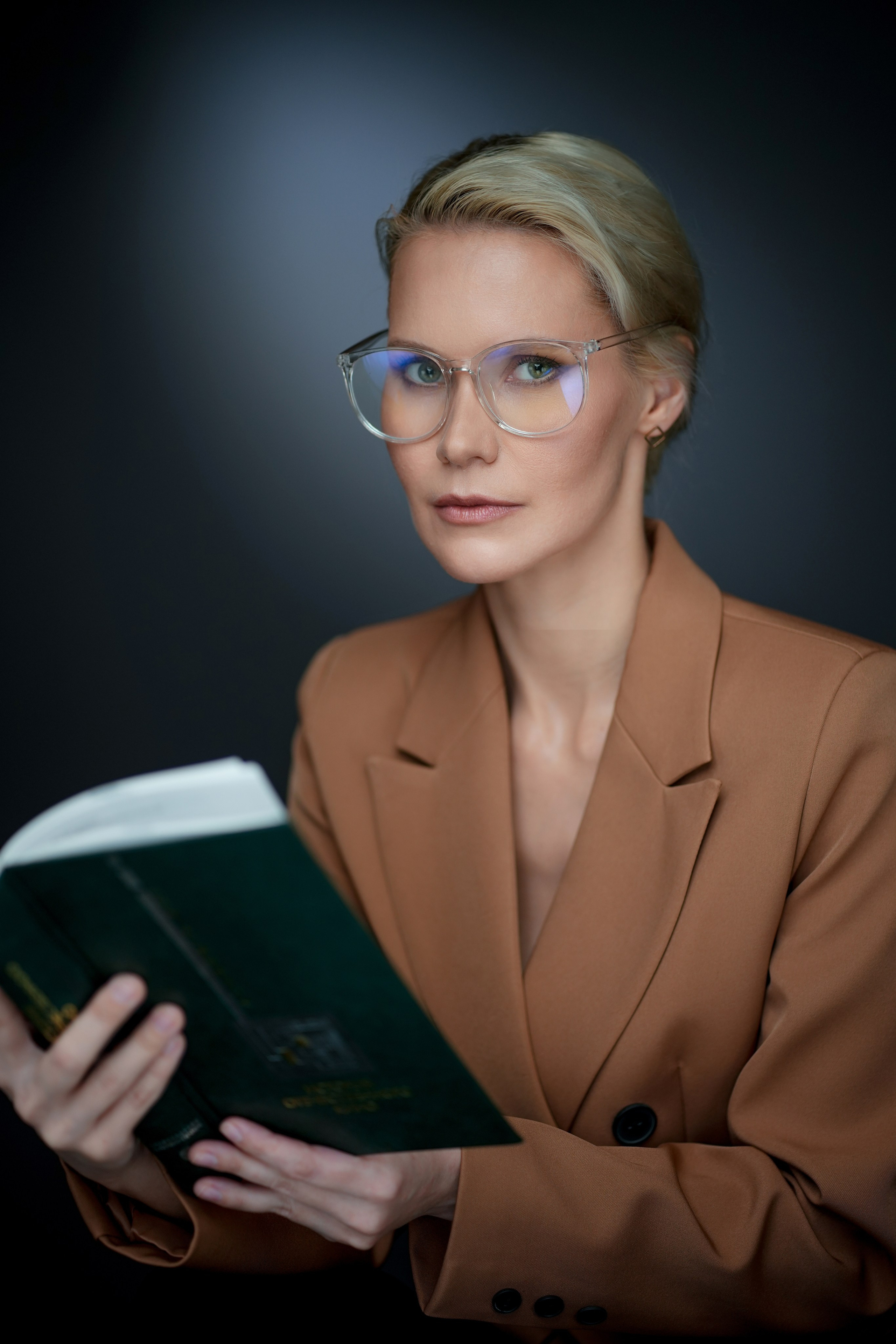 Актриса Ирина Маркина. Съёмка актёрского портфолио в Москве, фотограф Игорь Фомин