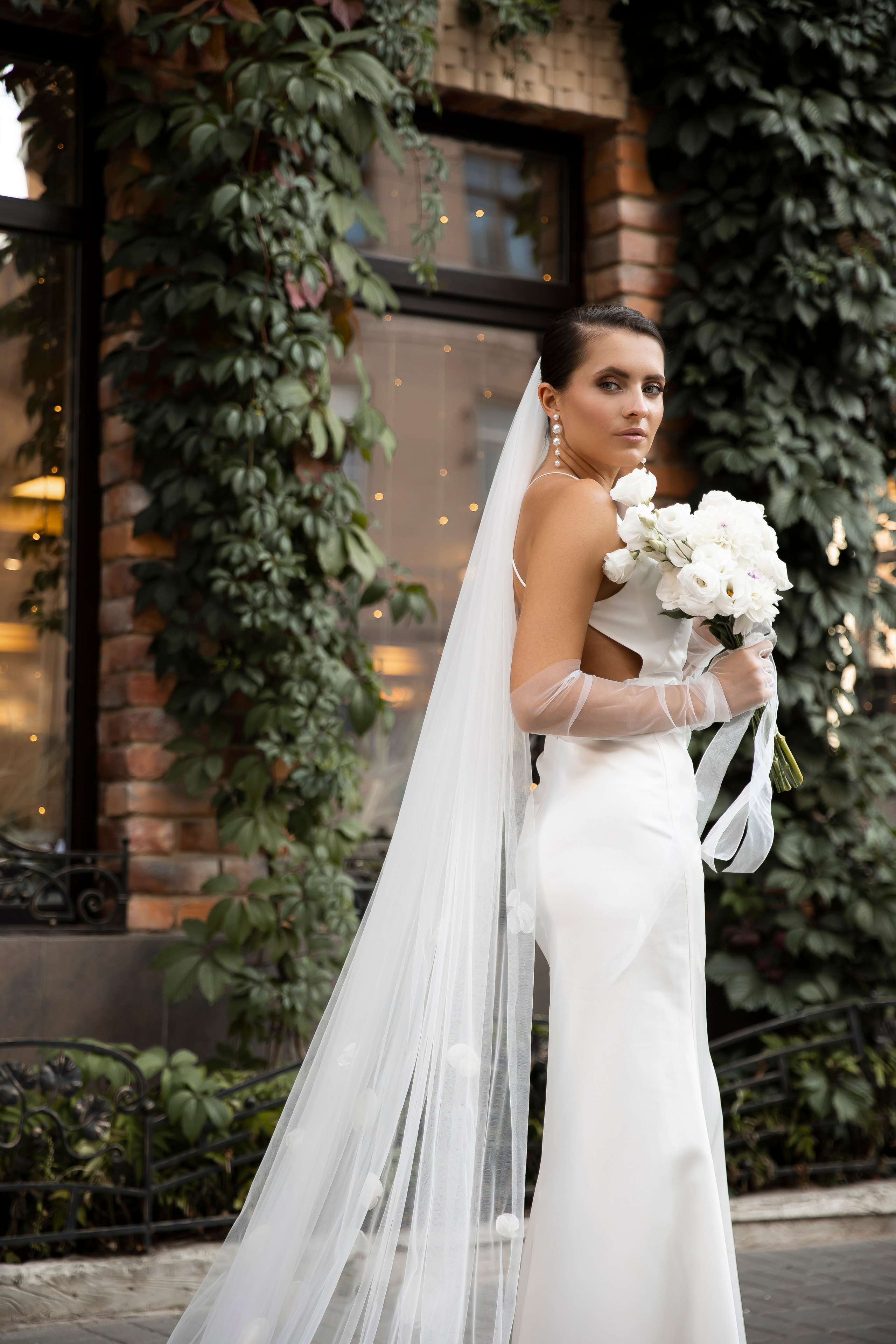 Ксюша. Я Ира и я фотографирую свадьбы более 10 лет