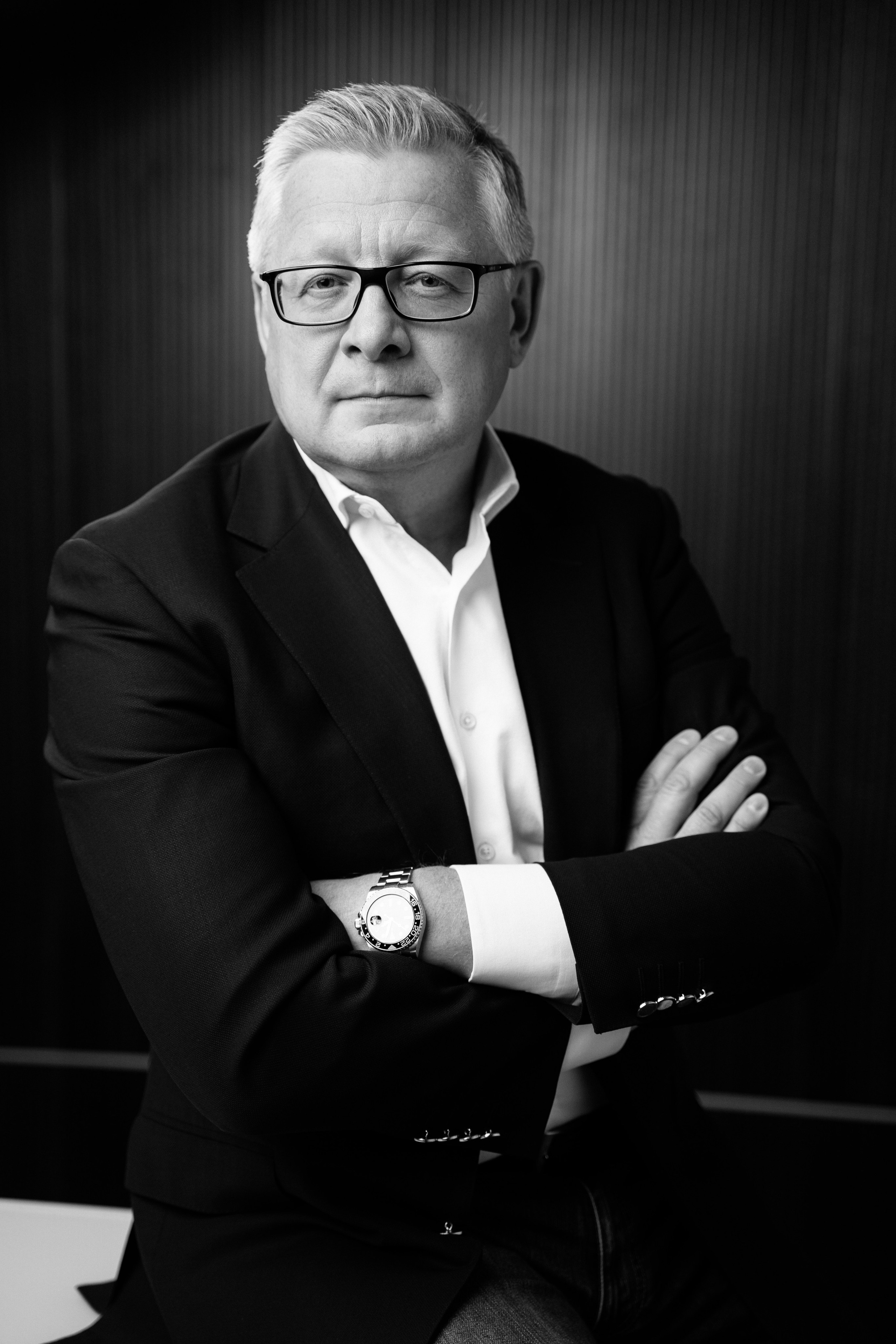 Подарочный сертификат на деловую фотосессию в Москве. Бизнес-фотограф в Москве — Виталий Агабабян | Деловые портреты и корпоративная съёмка