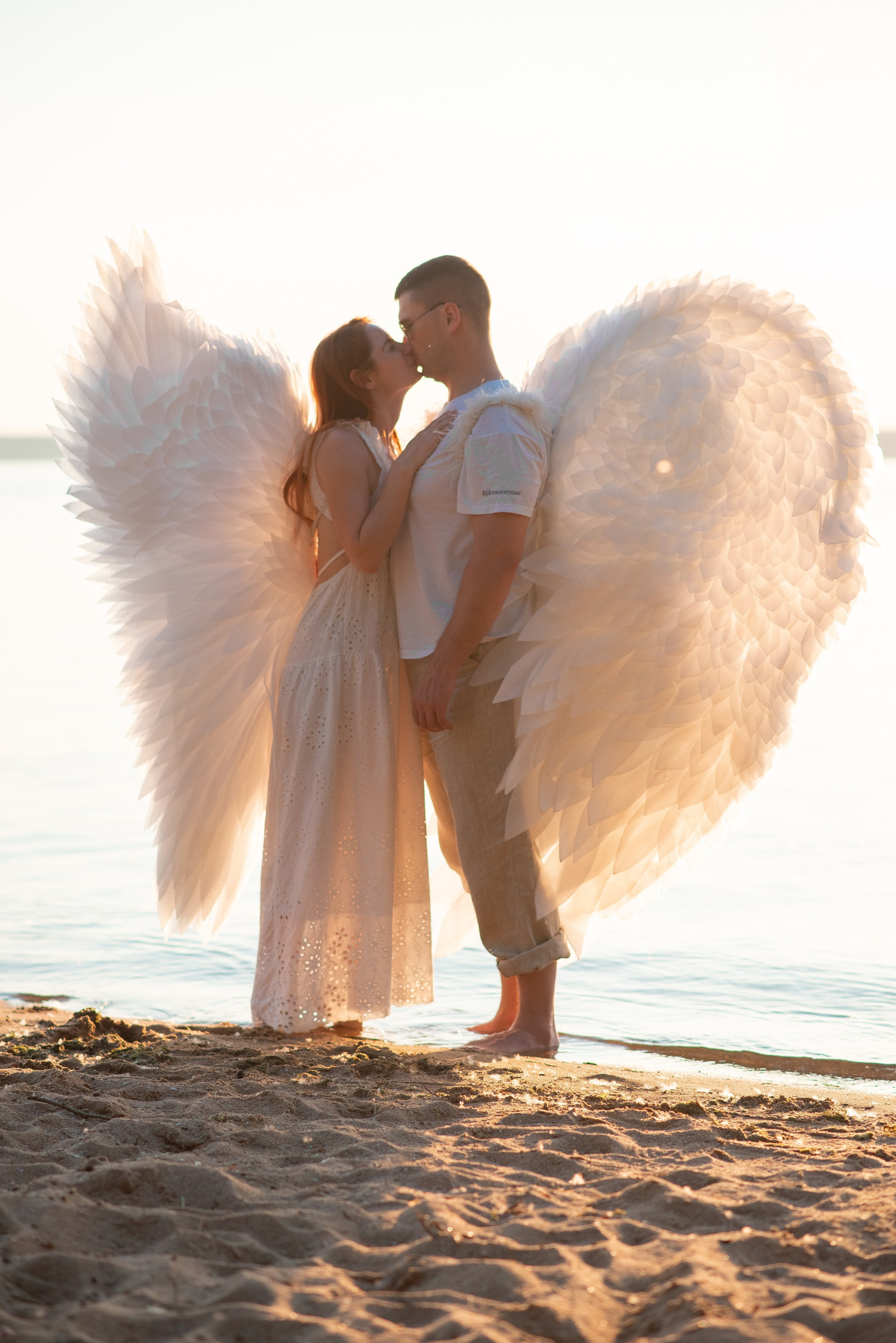 Оксана+Саша на Минском с крыльями. Семейный фотограф на выписку из роддома и крещение Минск Настя Гришук