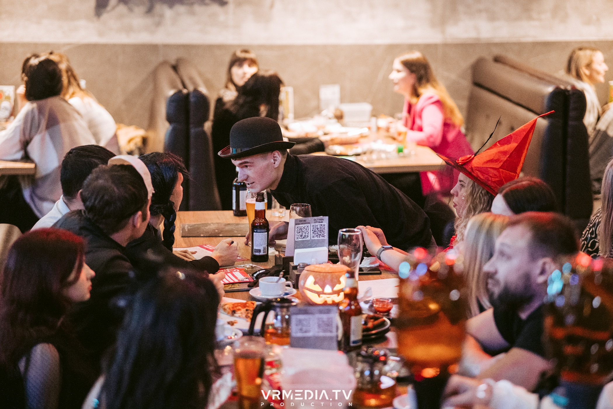 WoW QuiZ в баре «Друзья»