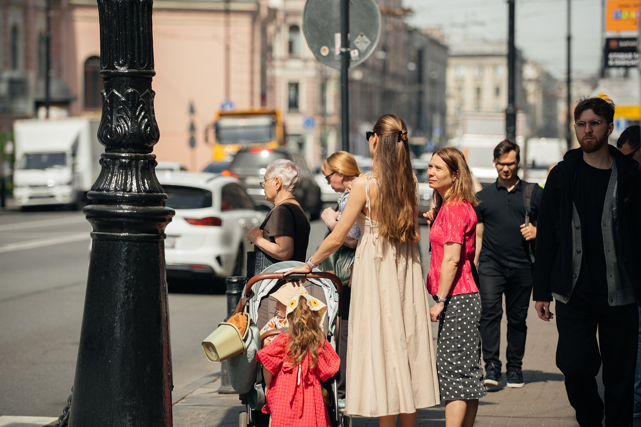 Уличная съёмка. Петроградка. Май 26. Репортажный фотограф в Санкт-Петербурге Анастасия Клёпова