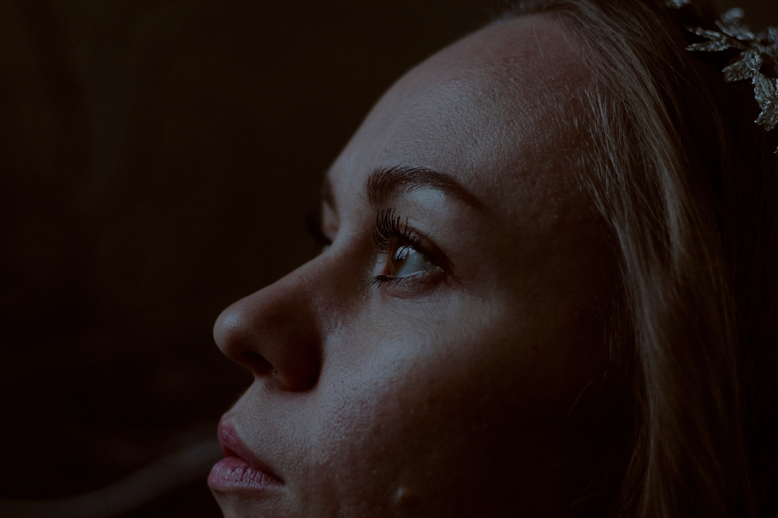 Тень. Фотограф лавстори Москва/МО Приятелева Ангелина