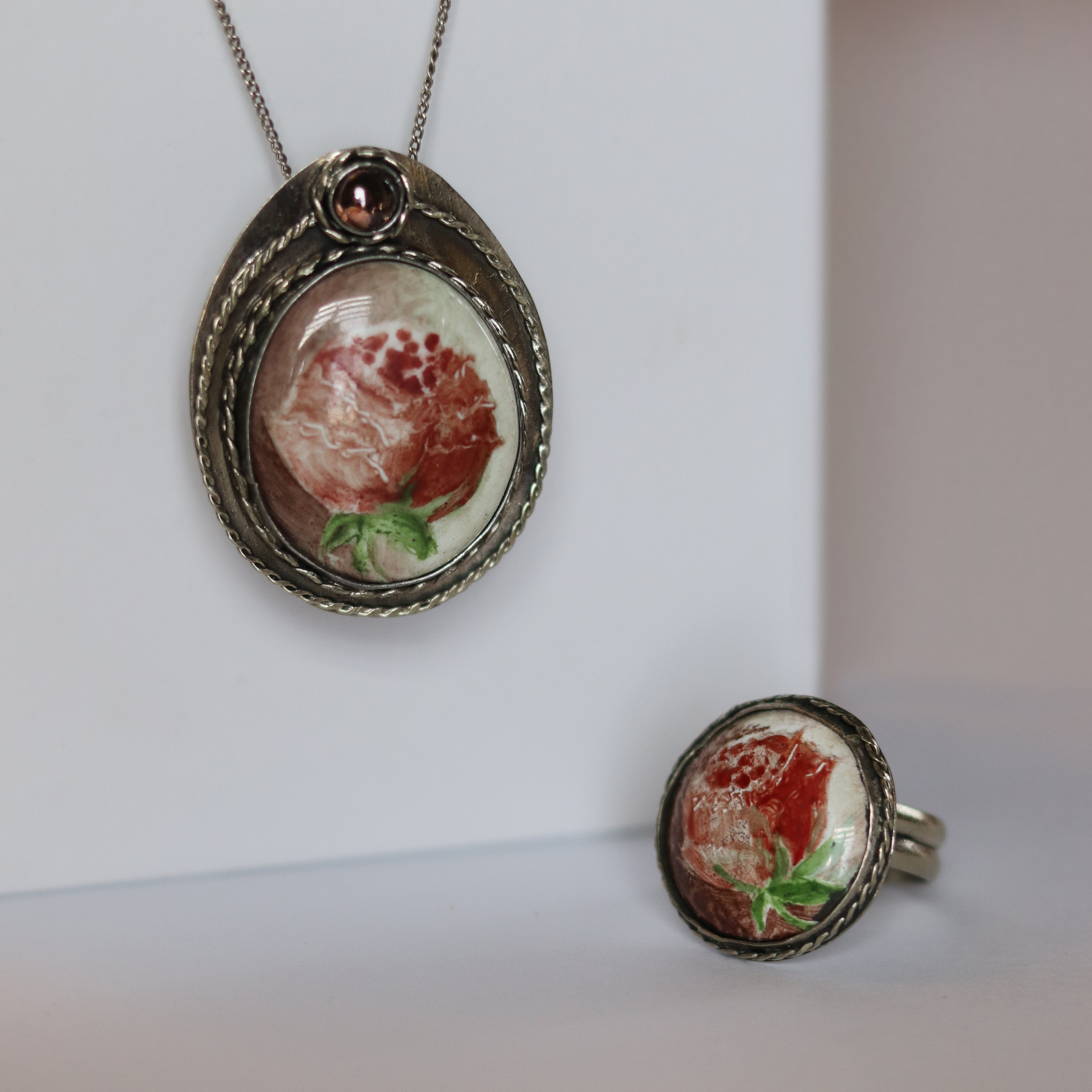 Украшения. River clover