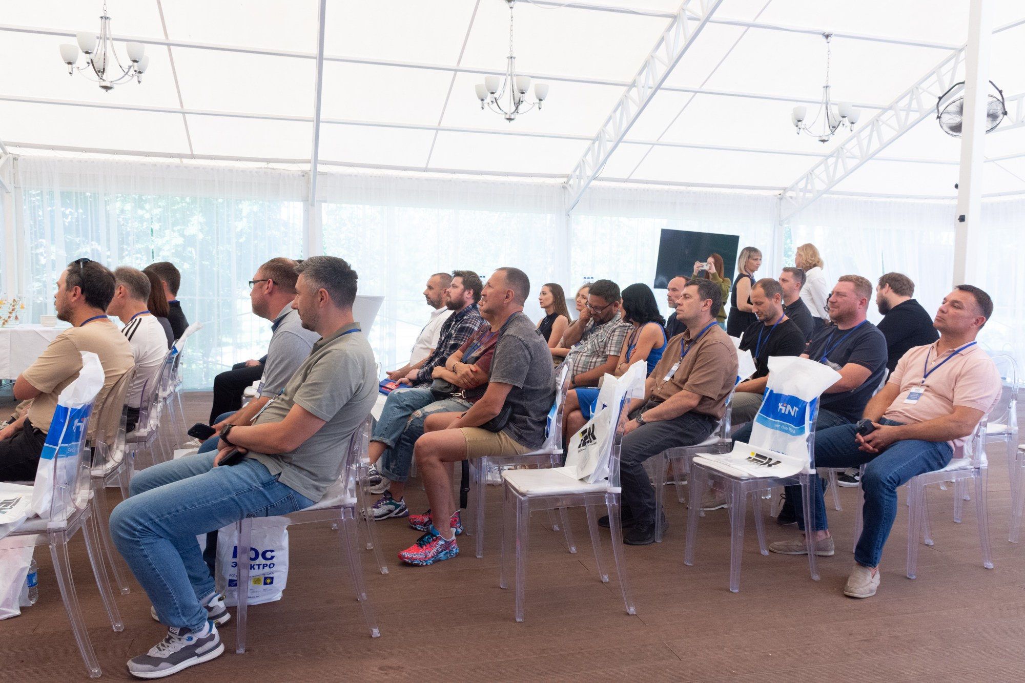 Рос электро. Фотограф Максим Буряк