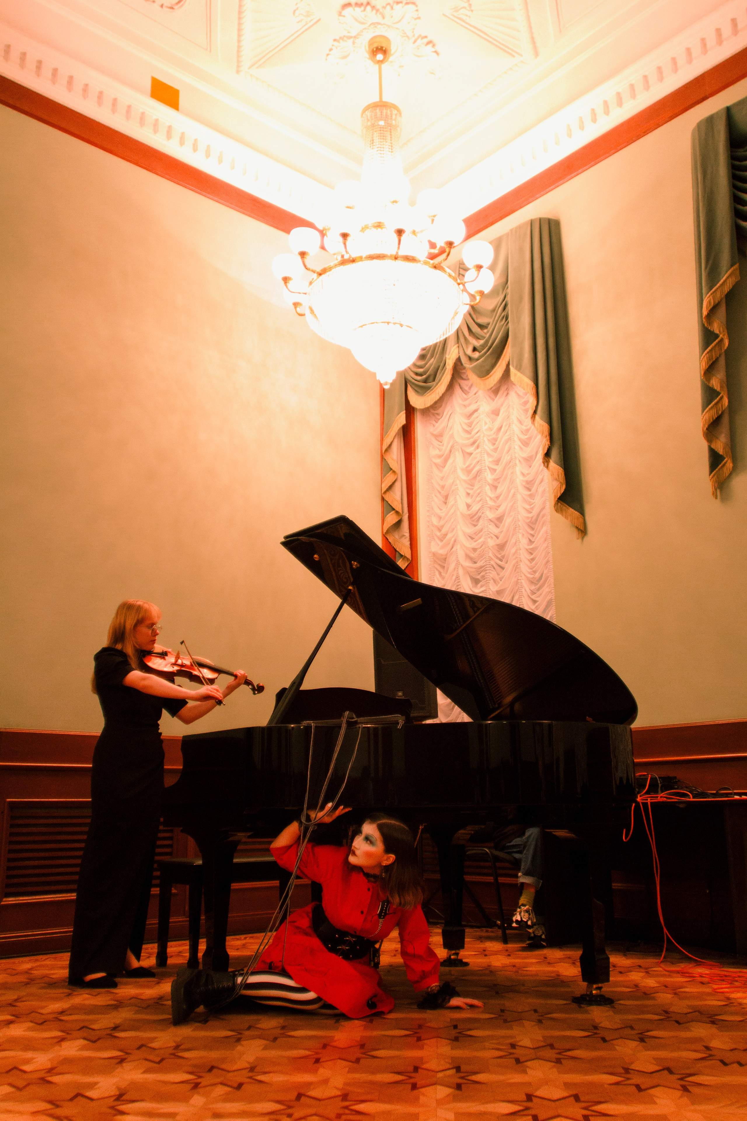 День из жизни марионетки