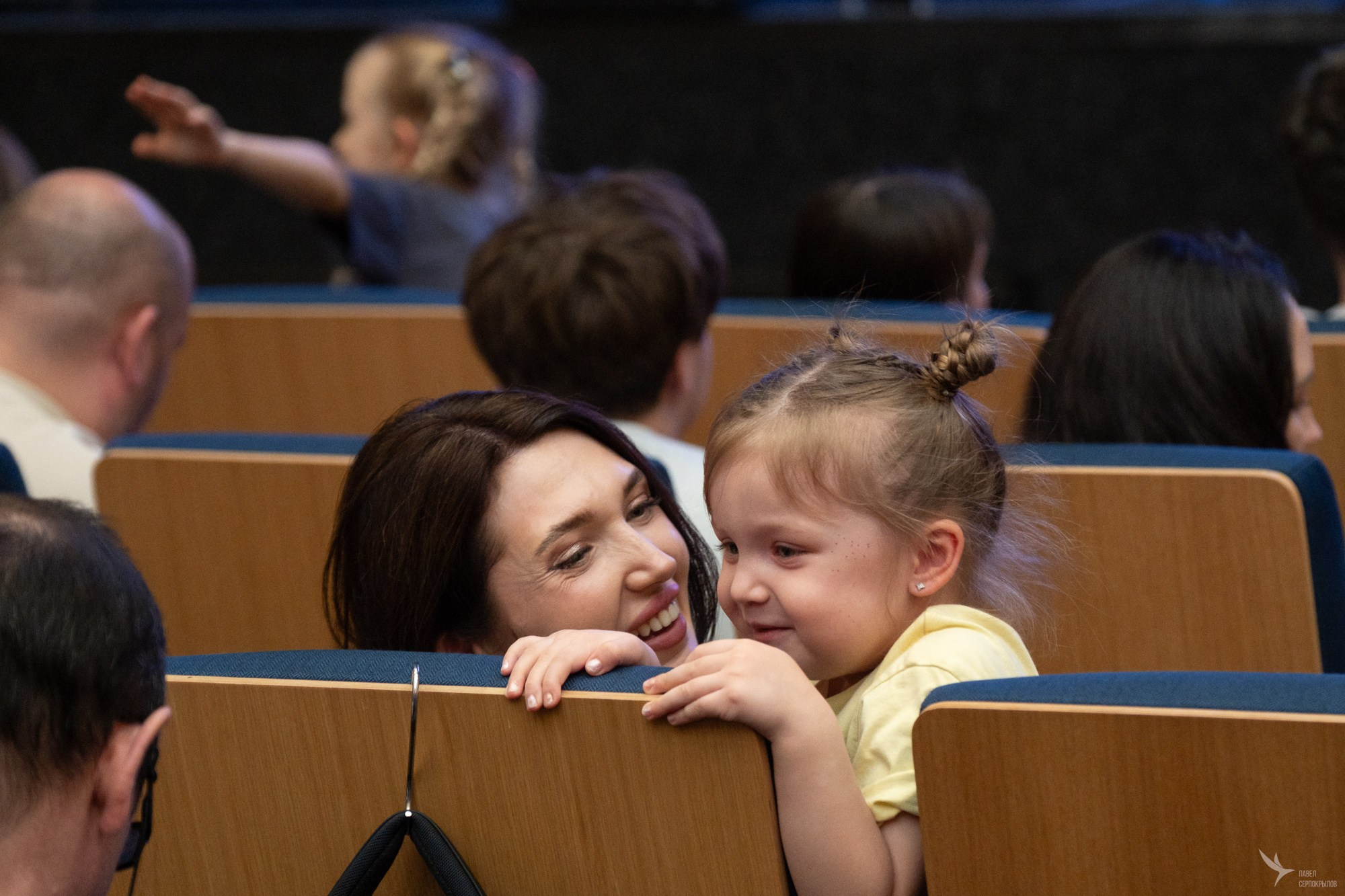 Отчетный концерт студии танца «ШАГ». Репортажный фотограф в Казани Павел Серпокрылов