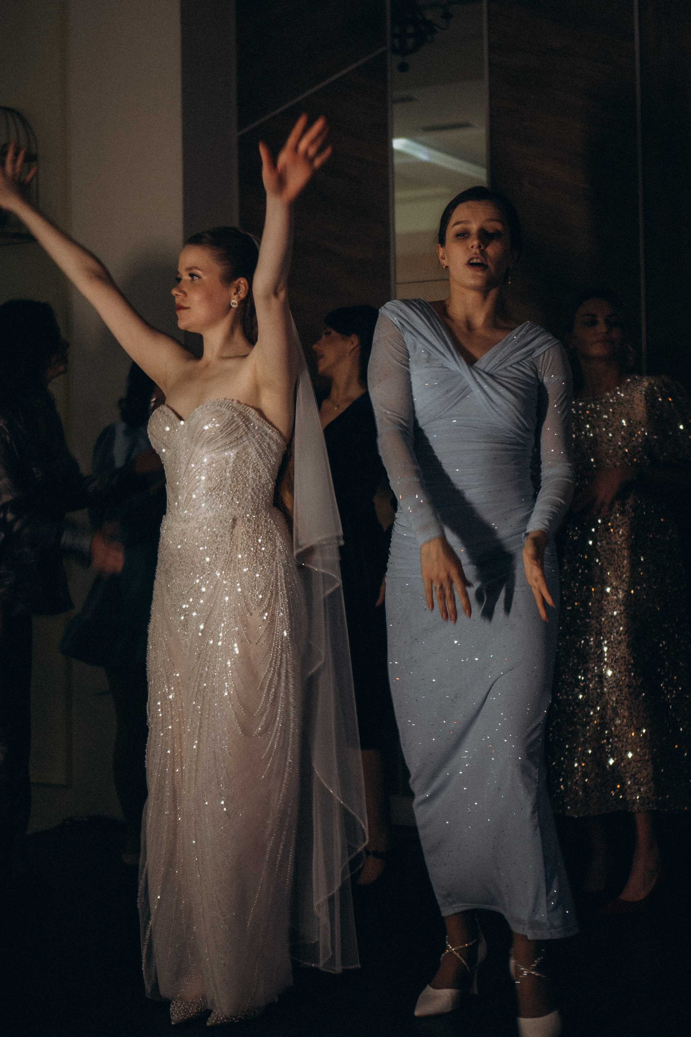 СВАДЕБНАЯ СЬЕМКА СБОРОВ В ОТЕЛЕ И ВЫЕЗД НА ЦЕРЕМОНИЮ (СНЯТО В СИБИРЕ В НИЖНЕВАРТОВСКЕ). Профессиональный фотограф, Санкт-Петербург — Виктория Богомолова