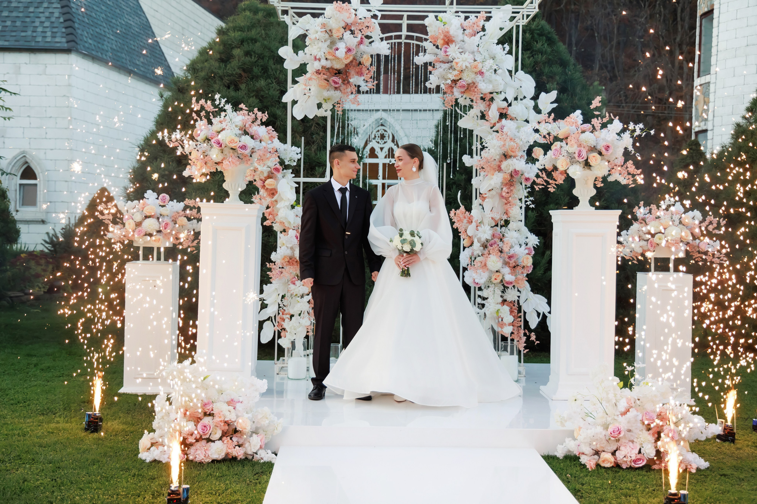 СВАДЕБНЫЕ ФОТОСЕССИИ. Свадебный и семейный фотограф в г. Майкопе (выезд по республике и краю)