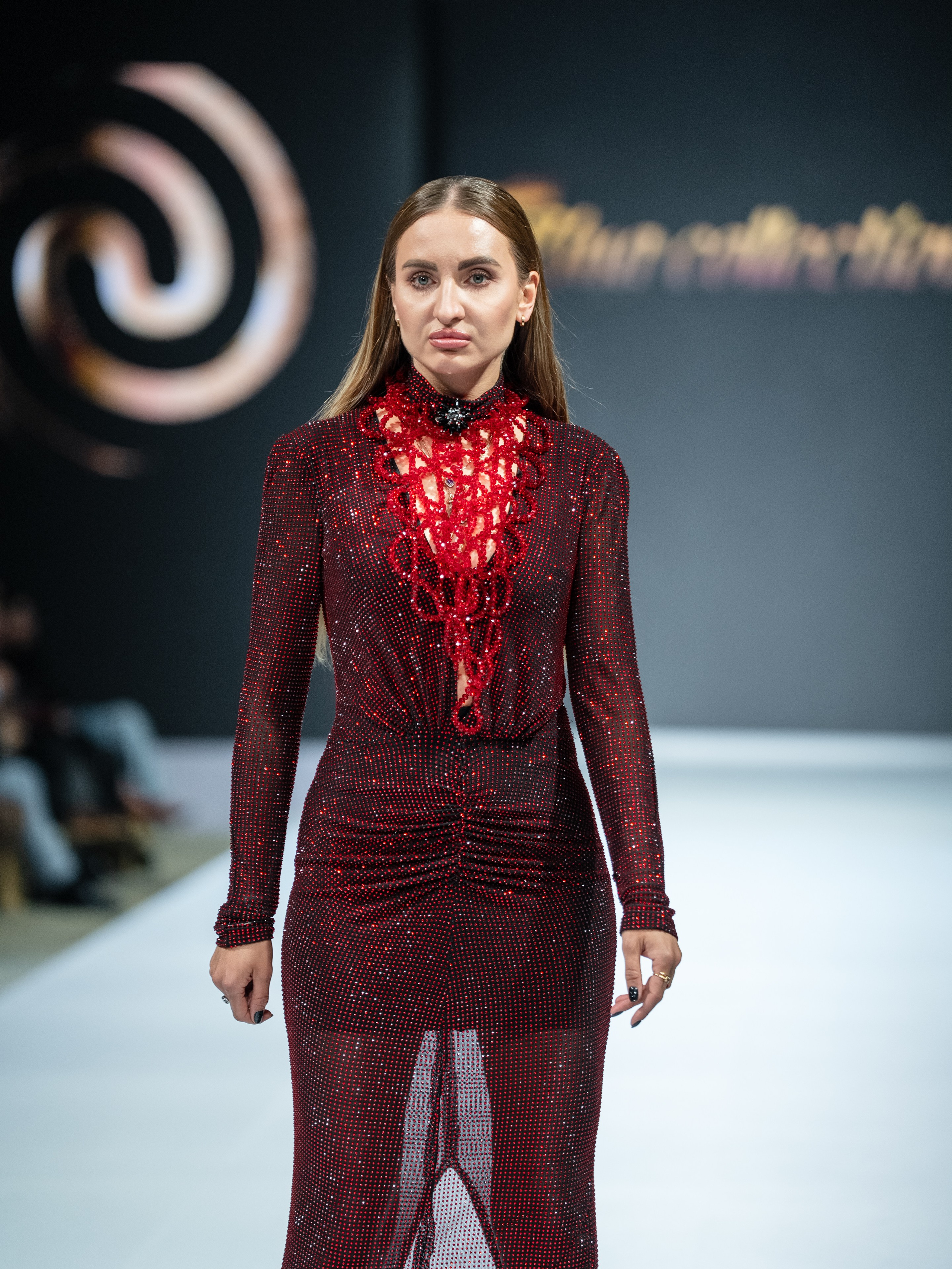 EURASIAN FASHION WEEK Rina Collection. Сайт Алматинского НЮ АРТ, будуар и фэшн фотографа Дениса Карпенко
