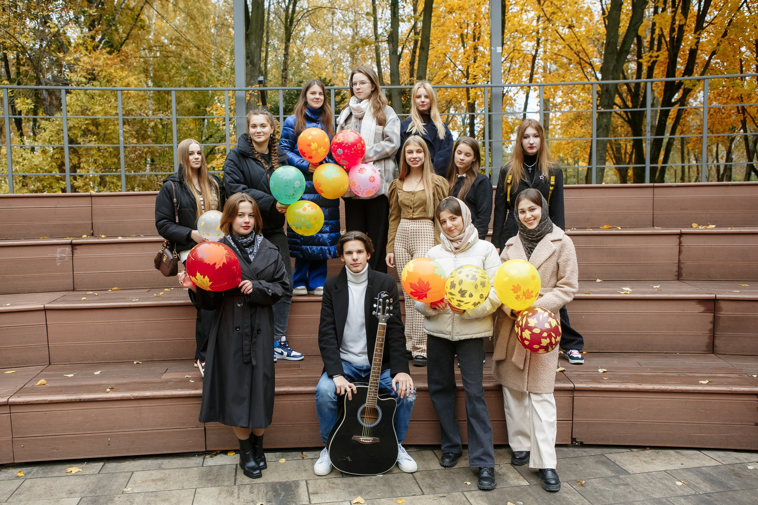 Осень Гимназия 12 11 В 2023 г. Свадебный и портретный Фотограф в Липецке Дмитрий Котюков