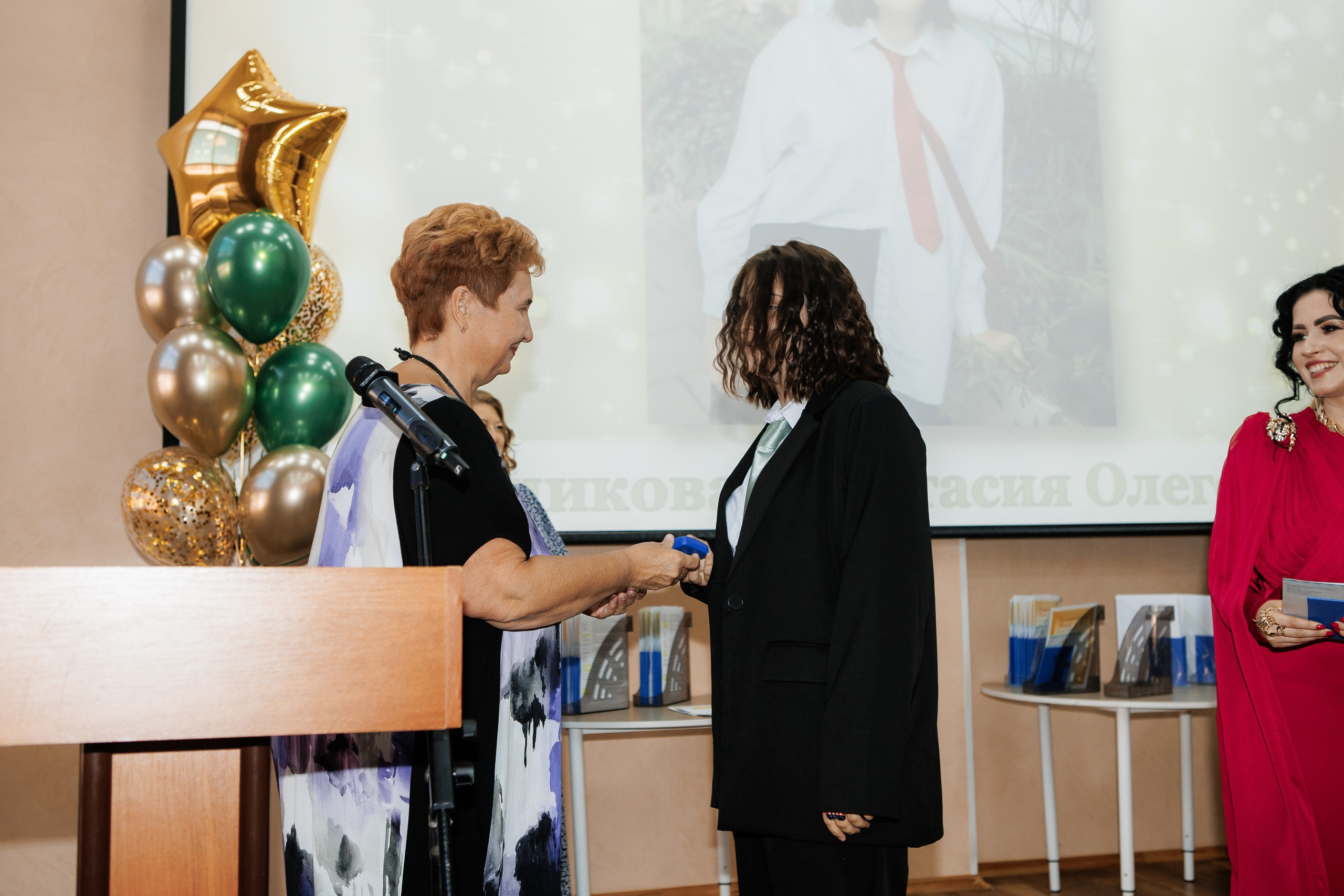 Выпускной Гимназия 12 2024 г. Свадебный и портретный Фотограф в Липецке Дмитрий Котюков