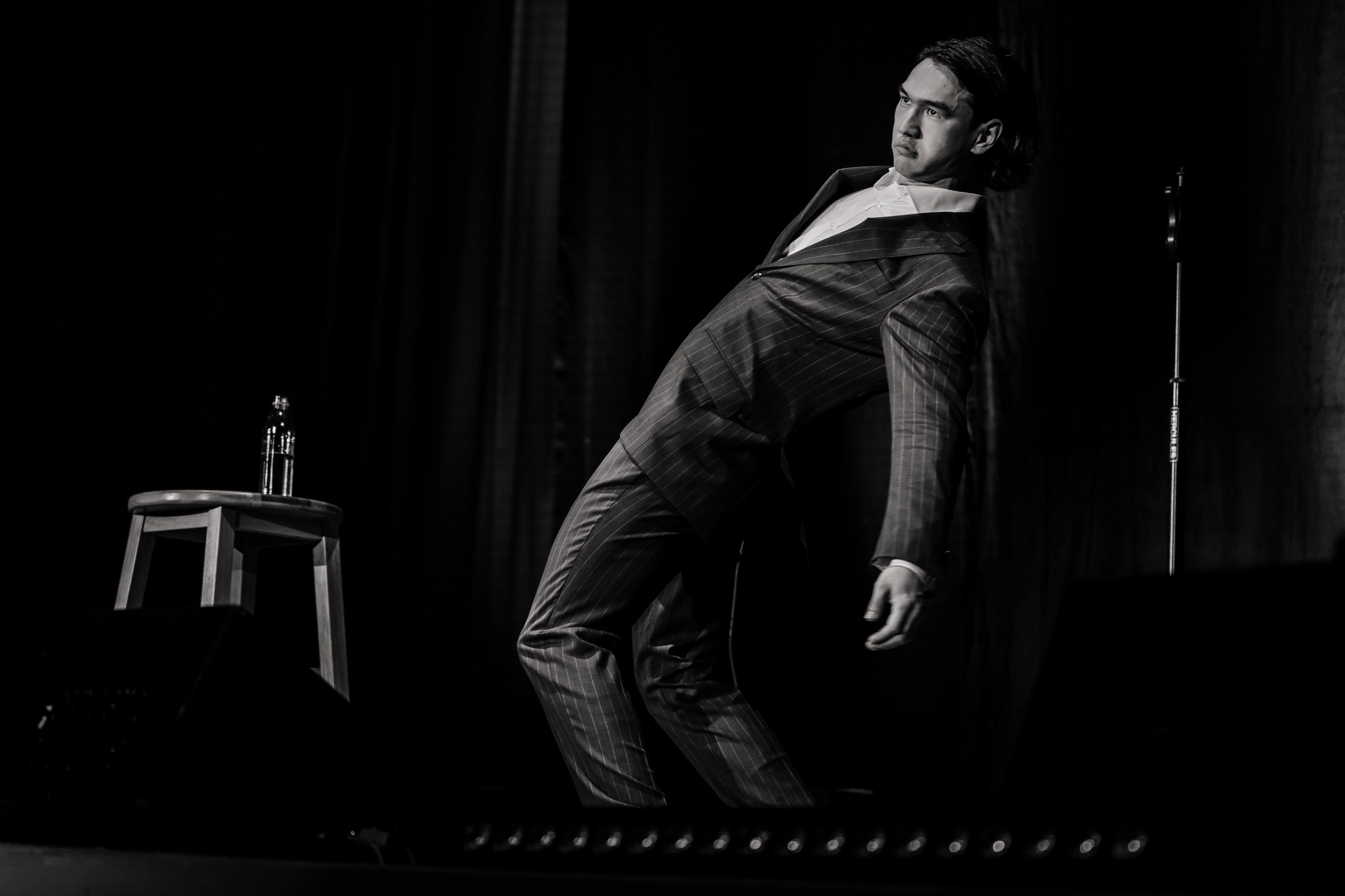 Сольный концерт Нурлана Сабурова. Свадебный и репортажный, фуд фотограф в Новороссийске Евгений Александриди