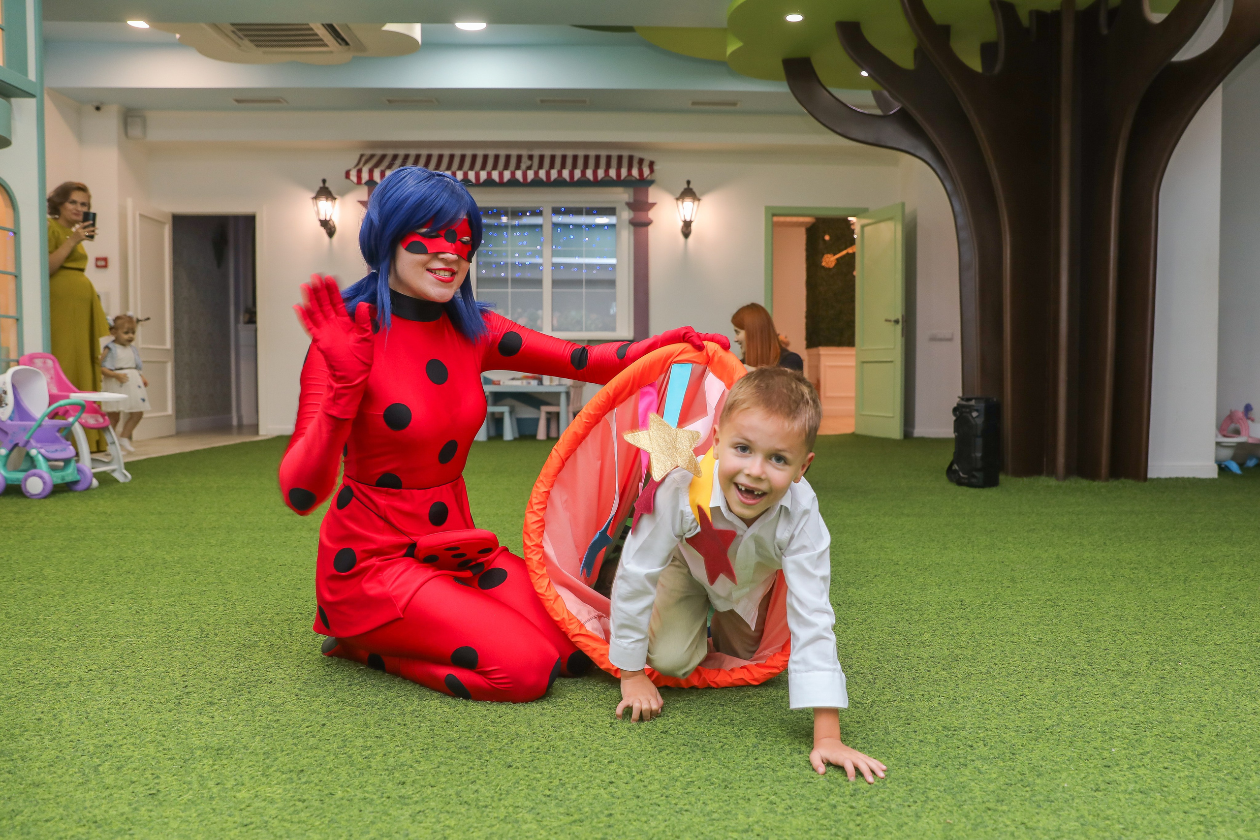 ДЕТСКИЕ МЕРОПРИЯТИЯ. Photographer Viktoriya Markushina «My world throug»