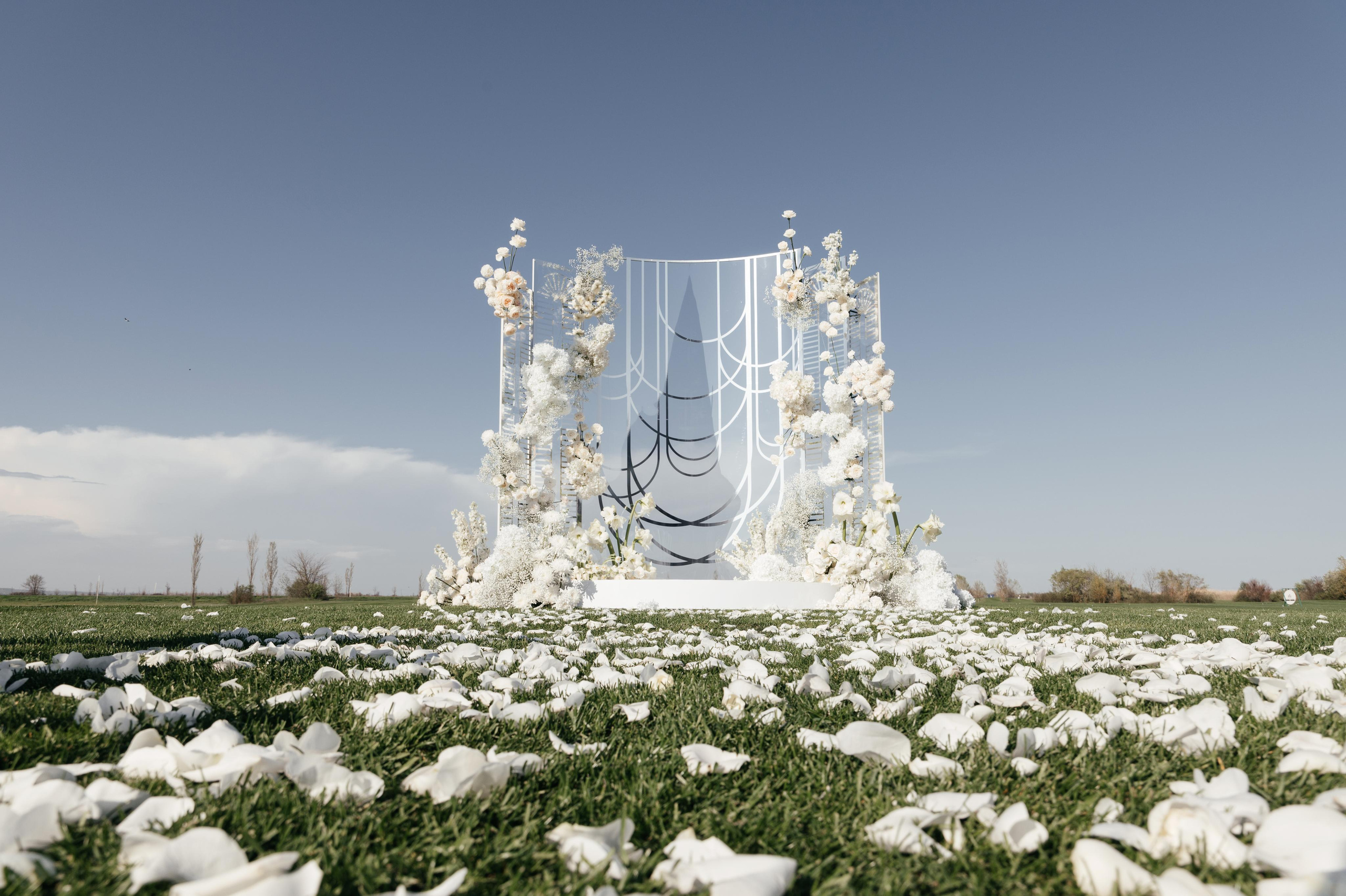 Wedding and family photographer in Dubai Vasilii Albul