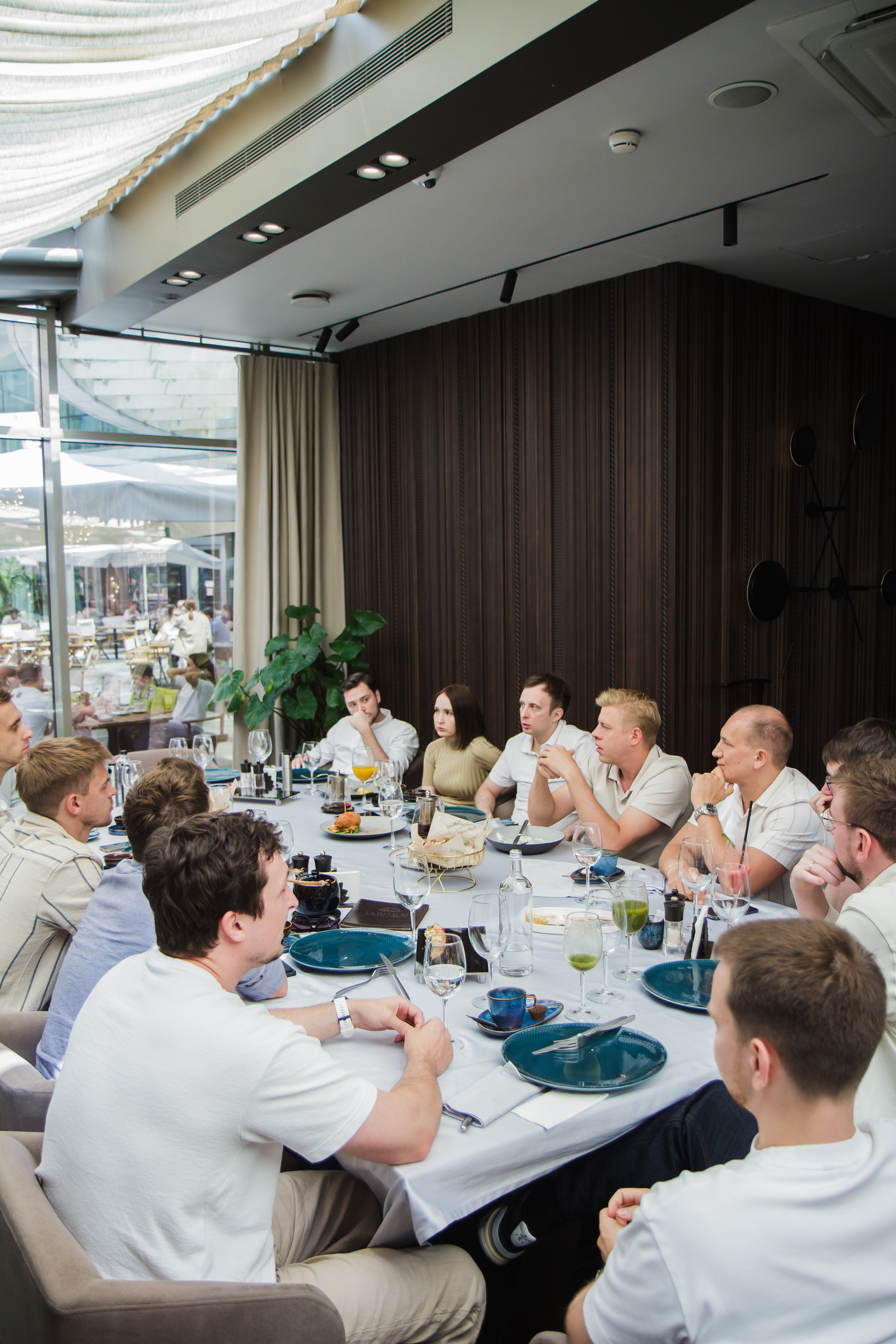 Бизнес-завтрак Германа Гаврилова. Фотограф Москва — личные фотосессии, лавстори в студии