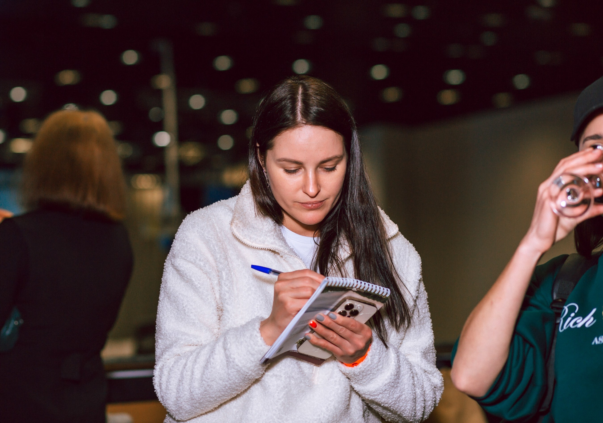 Фотограф на винные фестивали и дегустации в Сочи — Репортаж и цены. Фотограф Сочи Адлер. Солькаева Анастасия