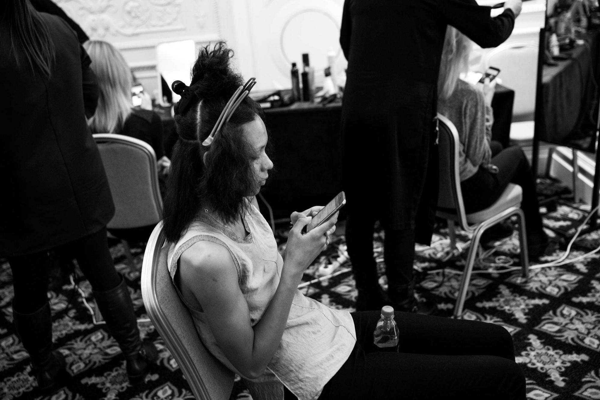 ВАЛЕНТИН ЮДАШКИН. Prêt-a-porter SS2018 SUPREMUS. Backstage. Свадебный фотограф в Санкт‑Петербурге Елена Пчельникова