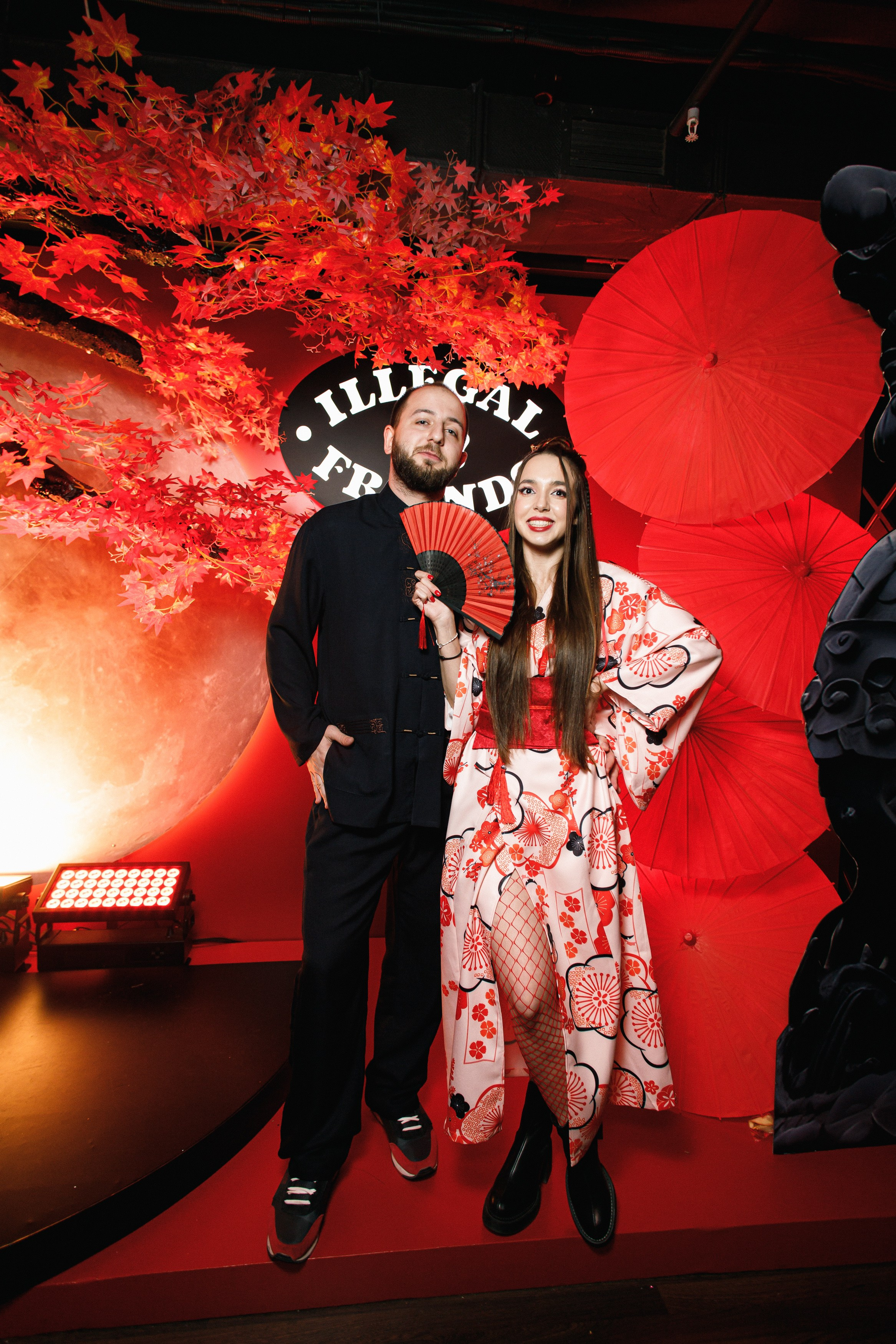 ILLEGAL FRIENDS | ASIA. СВОИ. ФОТООТЧЕТЫ-СОБЫТИЯ-МЕСТА