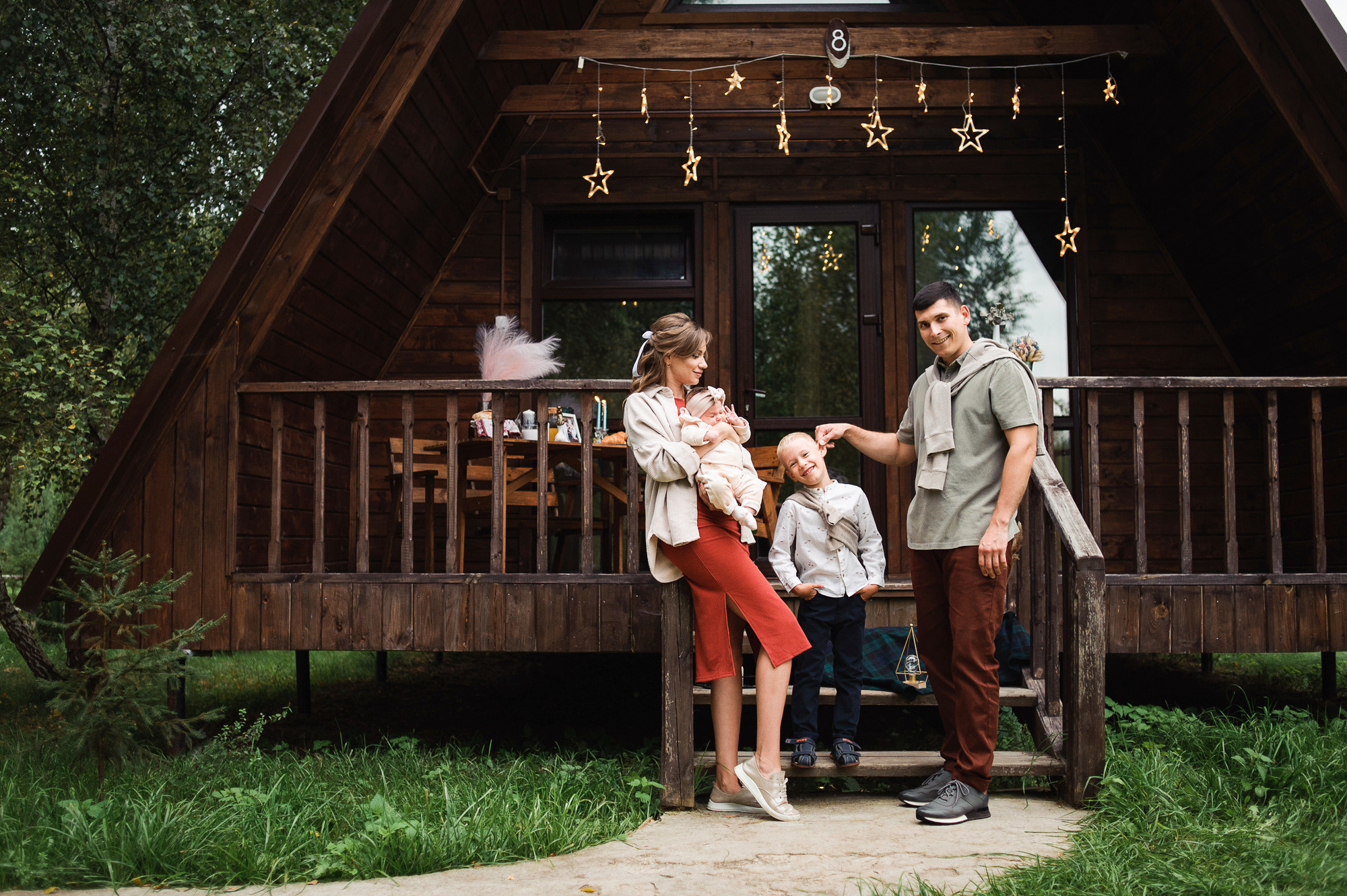 Загородная фотосессия по случаю 8 лет свадьбы для Светланы и Кости. Семейный и женский фотограф Красноярск Екатерина Пусенкова