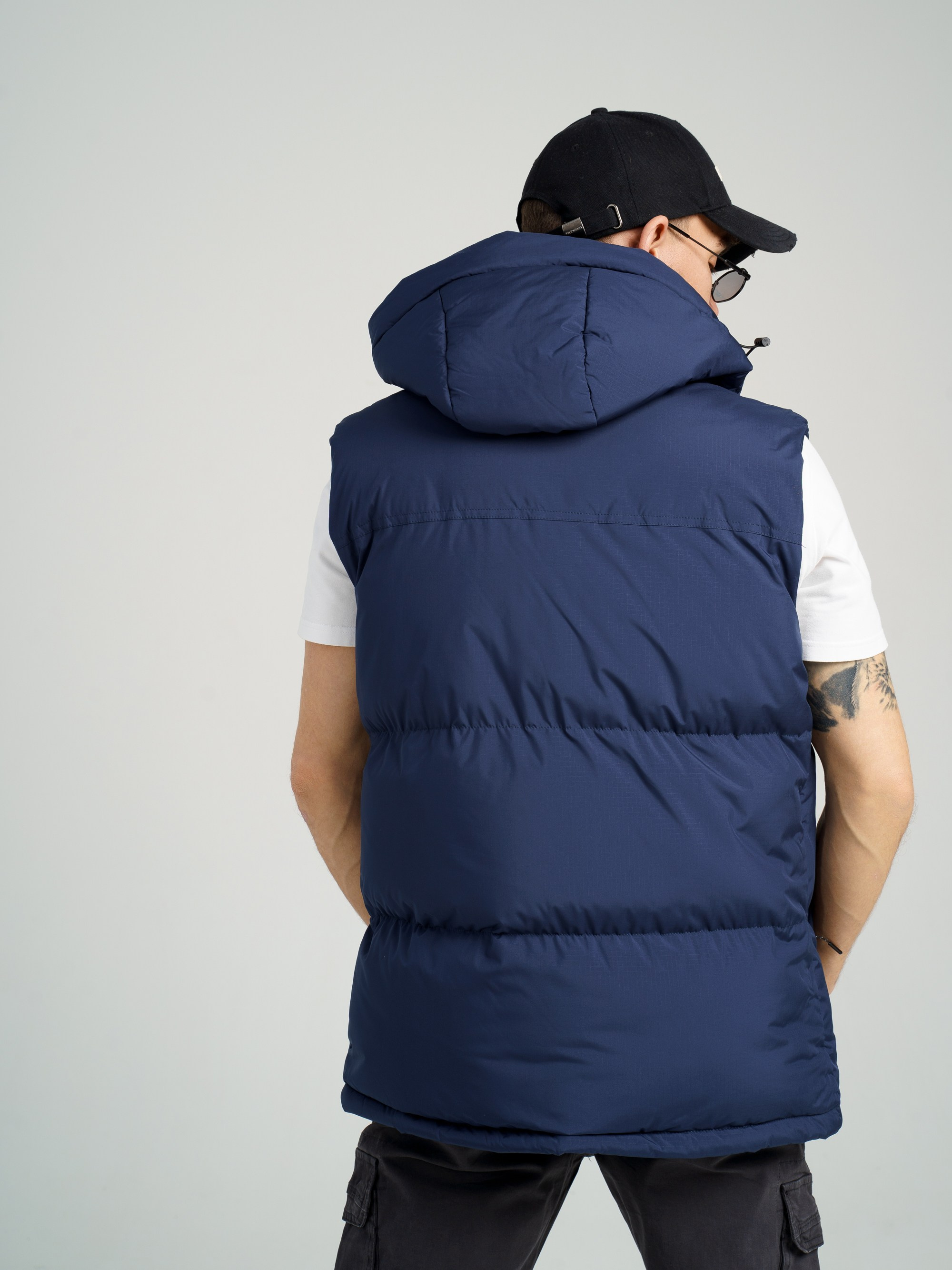 Мужская одежда (для озон). Иван Упоров — фотограф, рилсмейкер чебоксары