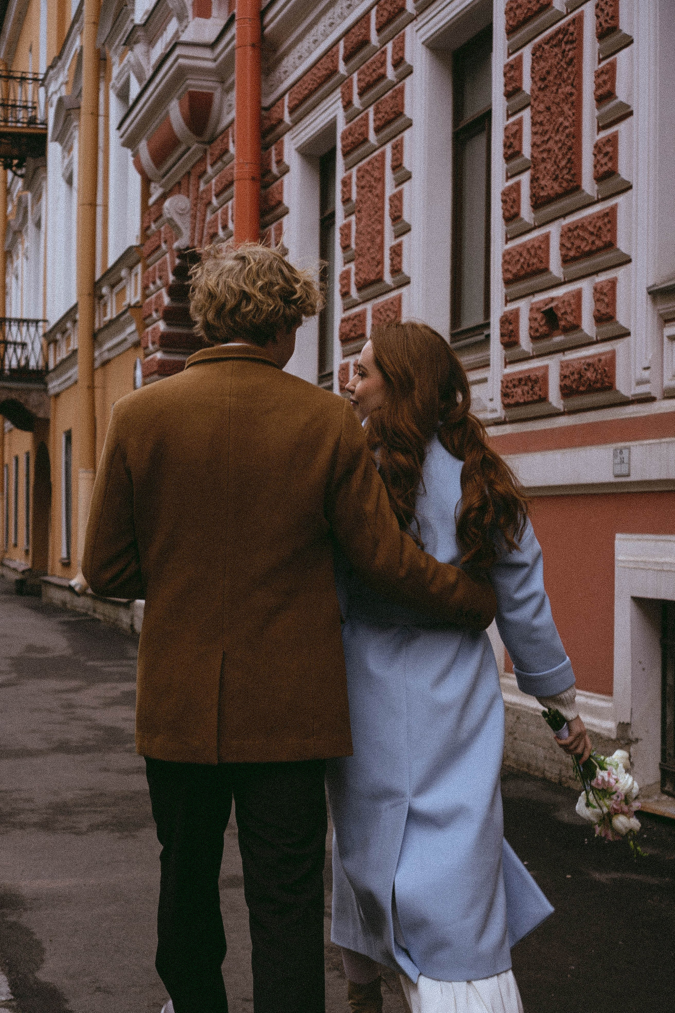 СВАДЕБНАЯ ПРОГУЛКА ПО ПЕТРОГРАДКЕ ВЕСНОЙ (ФОТОСЕССИИЯ ПАРЫ СВАДЕБНАЯ). Профессиональный фотограф, Санкт-Петербург — Виктория Богомолова