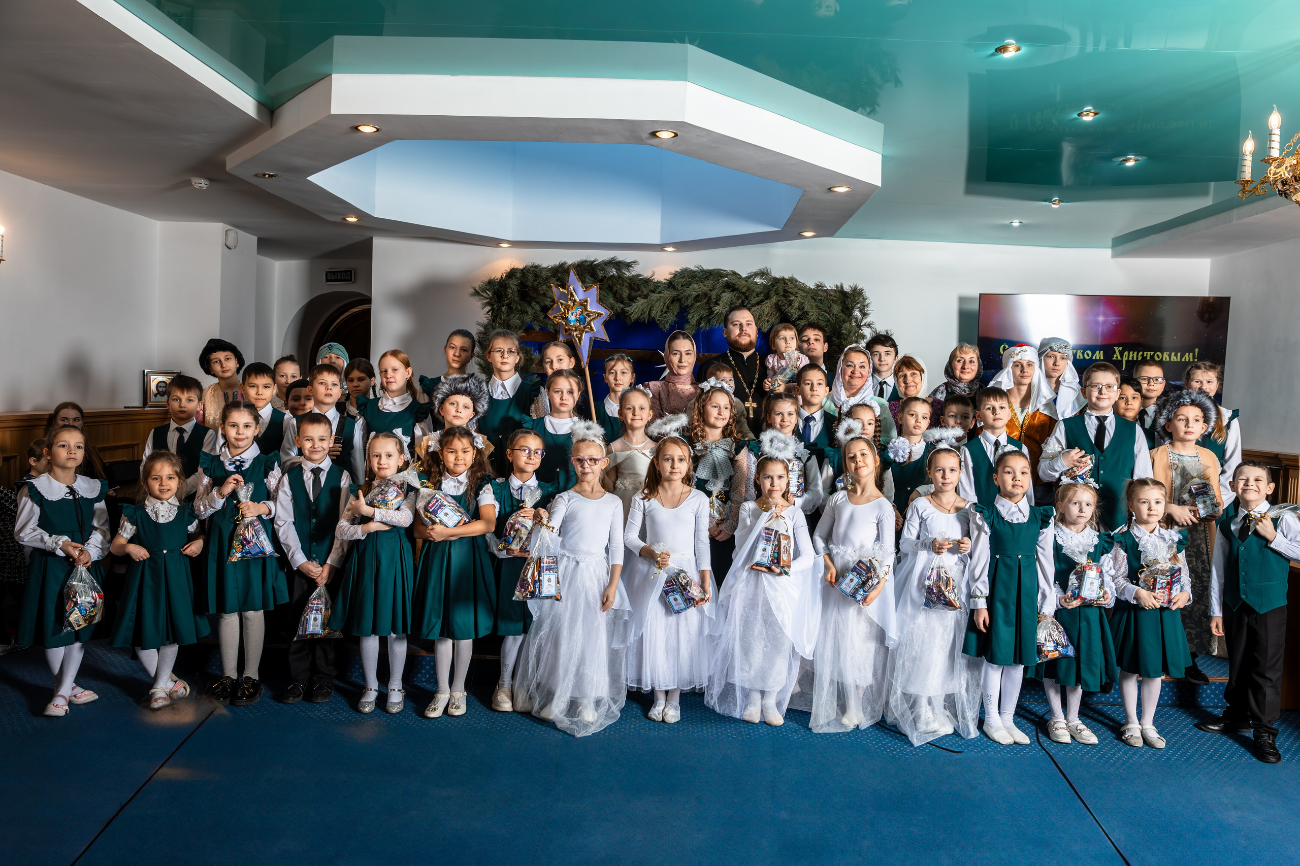 Рождество Воскресная школа 2025. Фотограф Таинств Крещение и Венчания г. Магадан Власова Ульяна