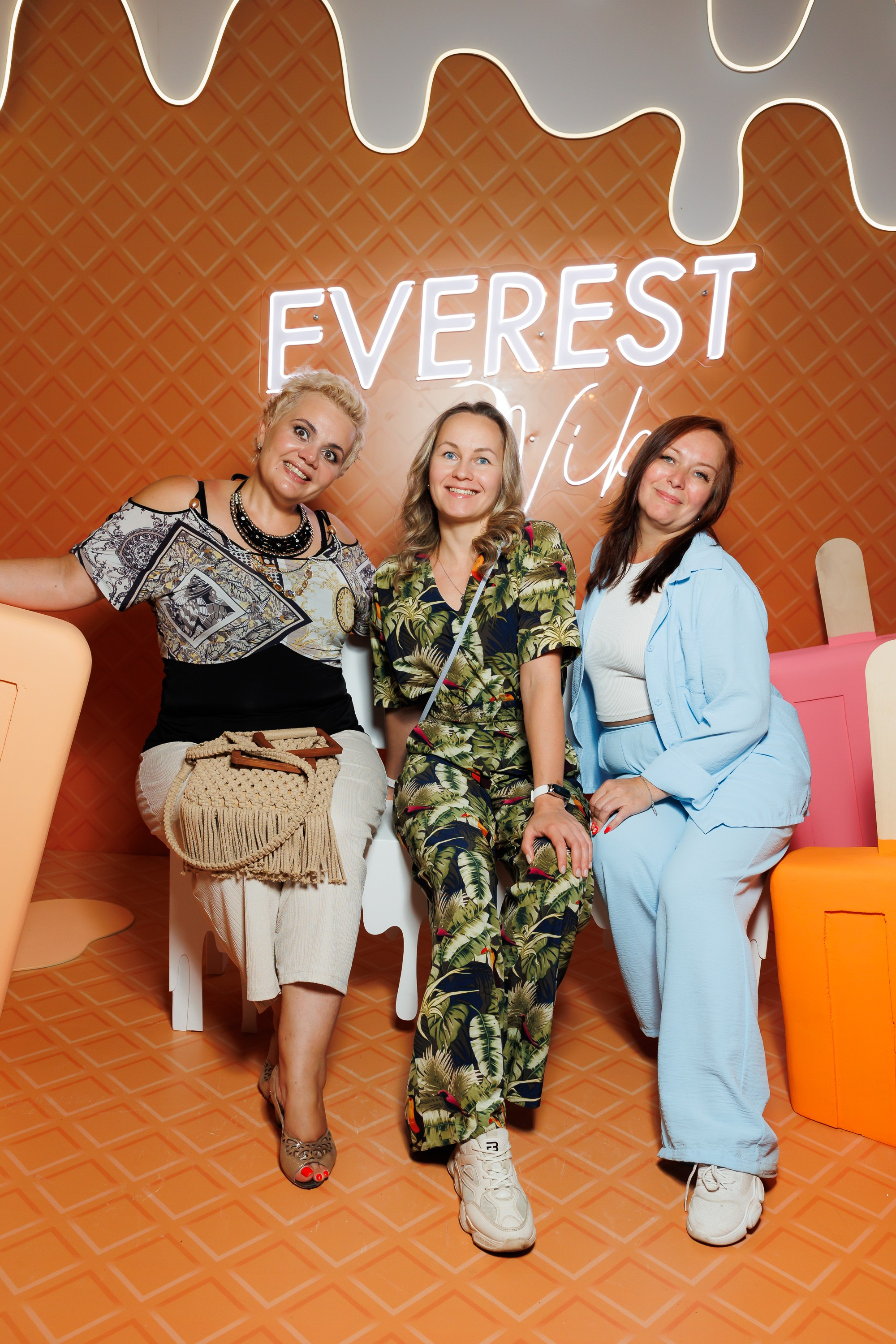 EVEREST VIBE good vibes only 16.08.2023. EVEREST PHOTO REPORT