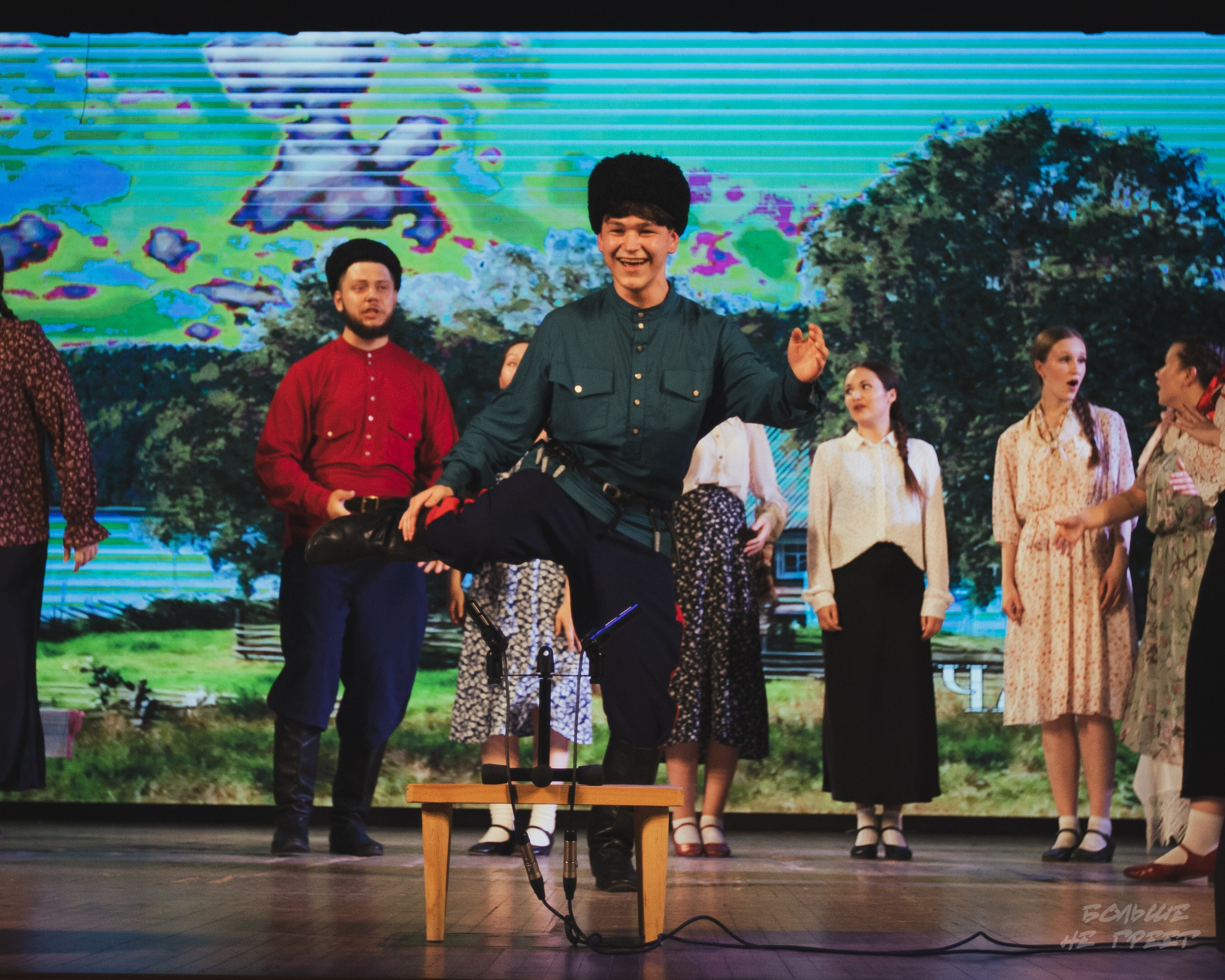 Отчетный концерт фольклорного ансамбля «Радовесъ». Больше не греет