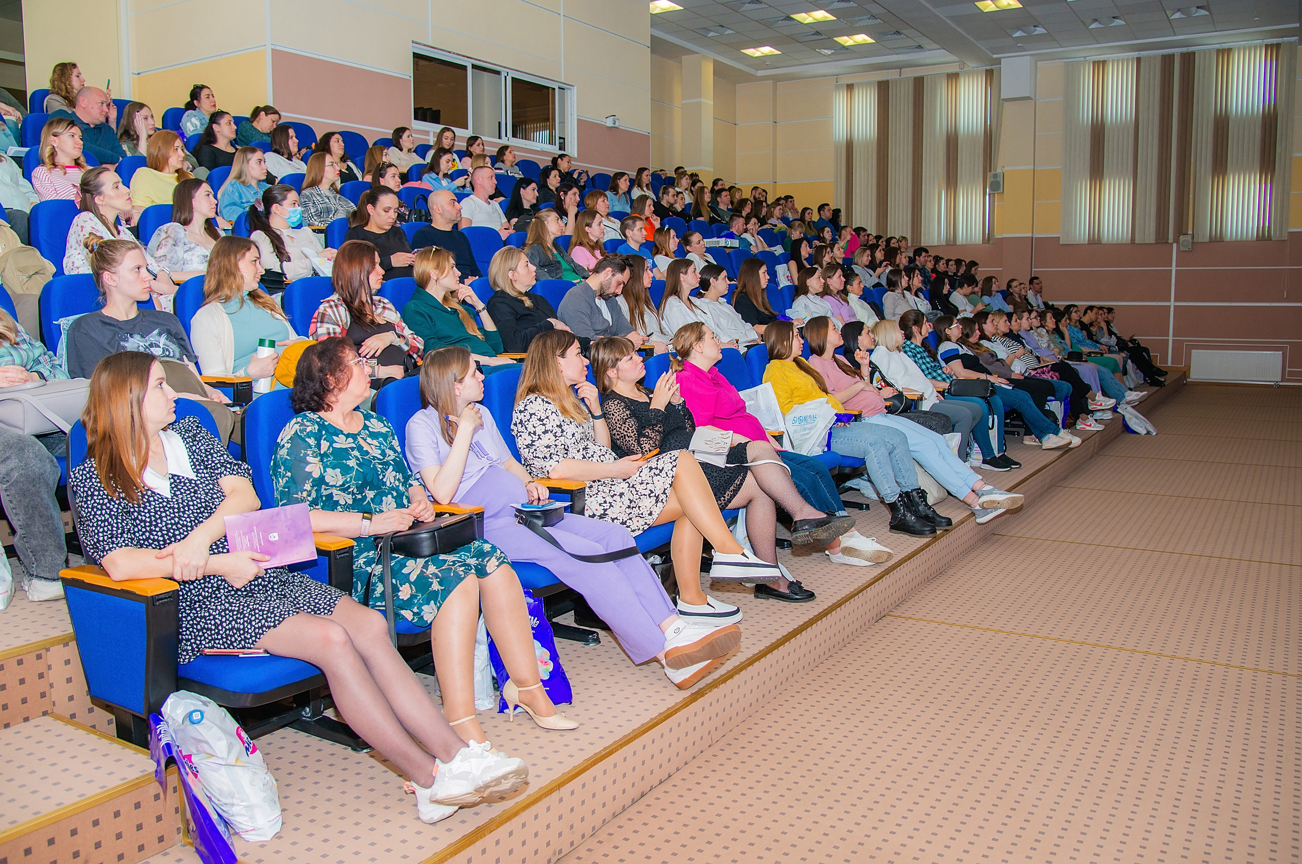 Беременные встречи в перинатальном центре Краснодар 2023. Фотограф новорожденных Краснодар Малышенко Надежда