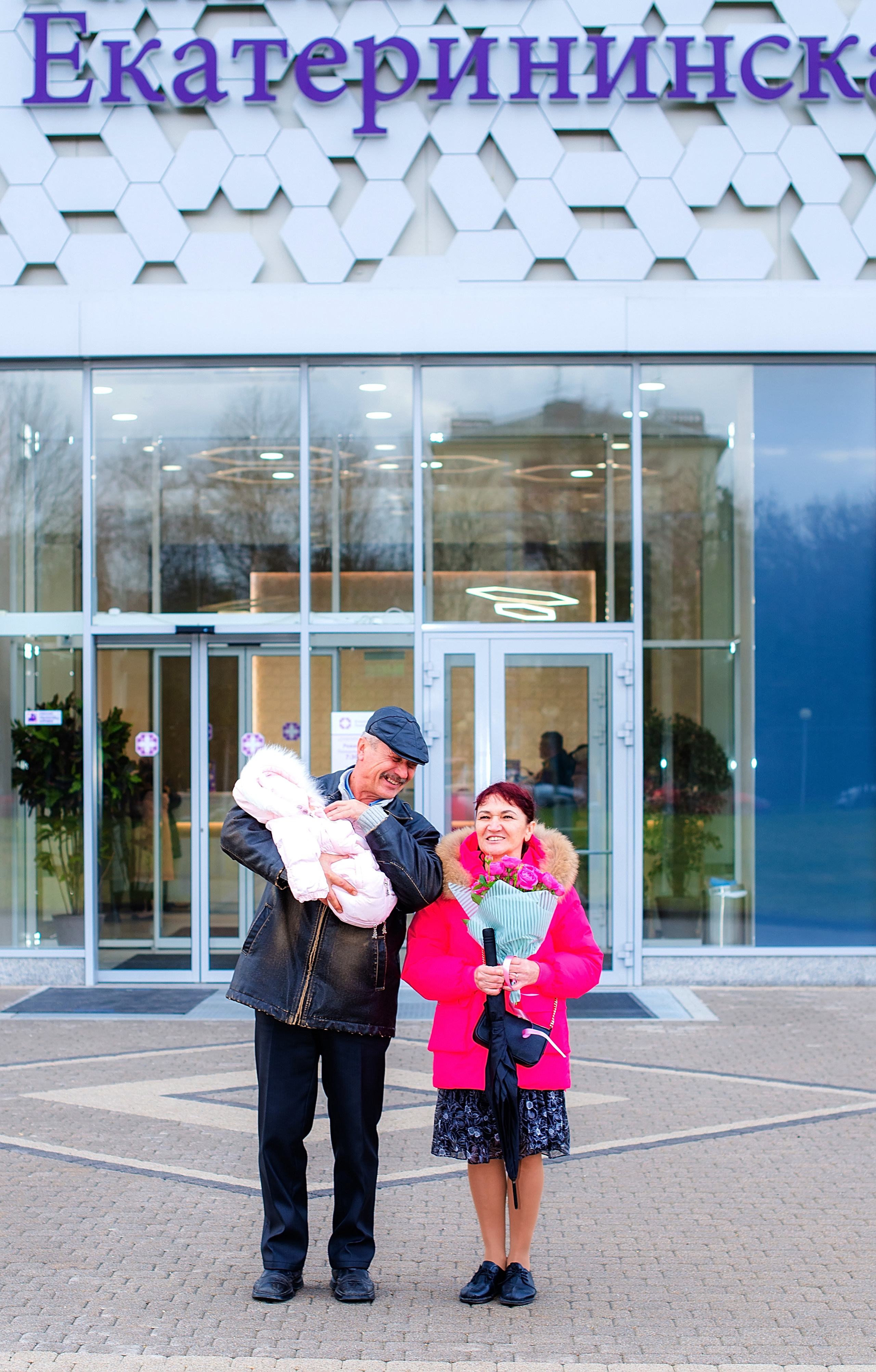 Выписка из роддома Краснодар. Фотограф новорожденных Краснодар Малышенко Надежда