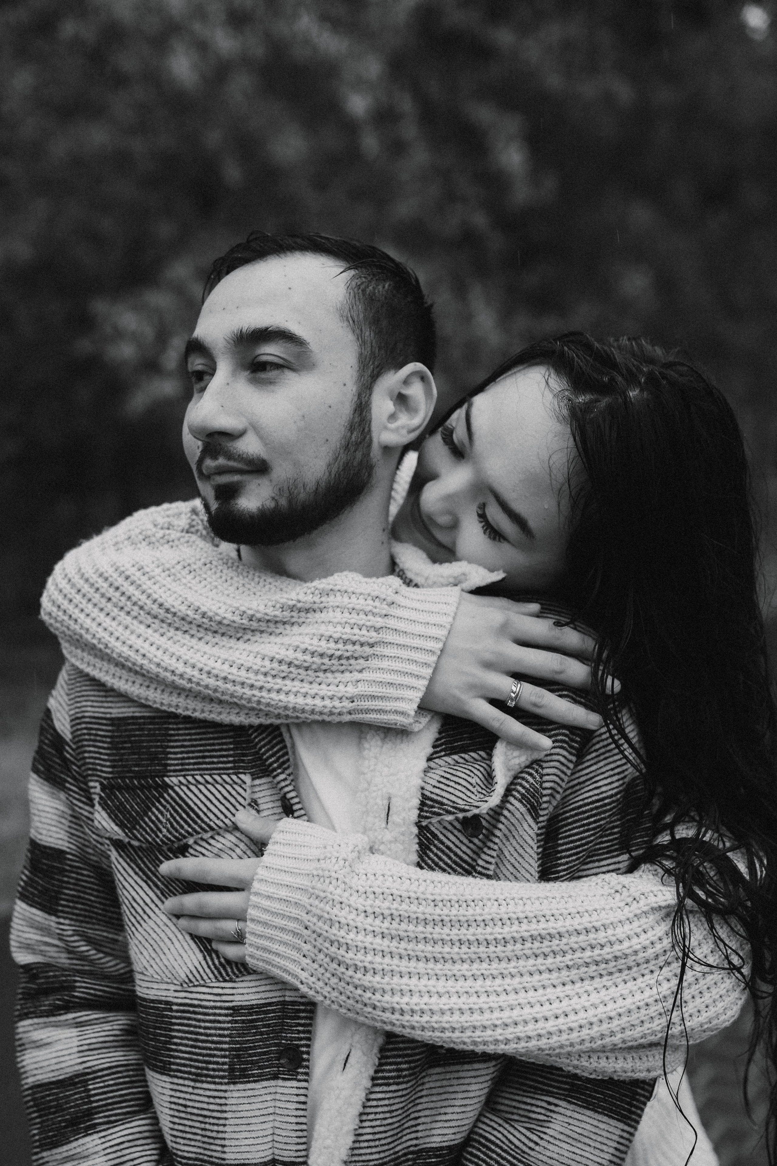 Бегать по сентябрьским лужам вдвоём. Свадебный фотограф Новосибирск