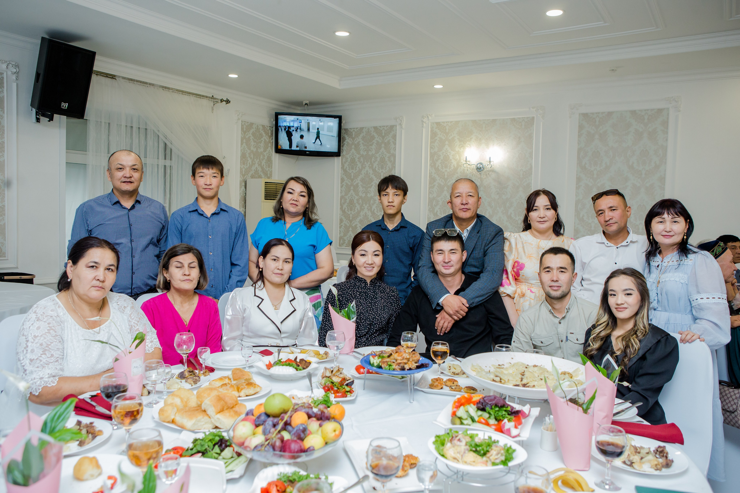 QYZ UZATU ZHADYRA. Свадебный и репортажный фотограф в Астане T.Yertay «Nomad media»