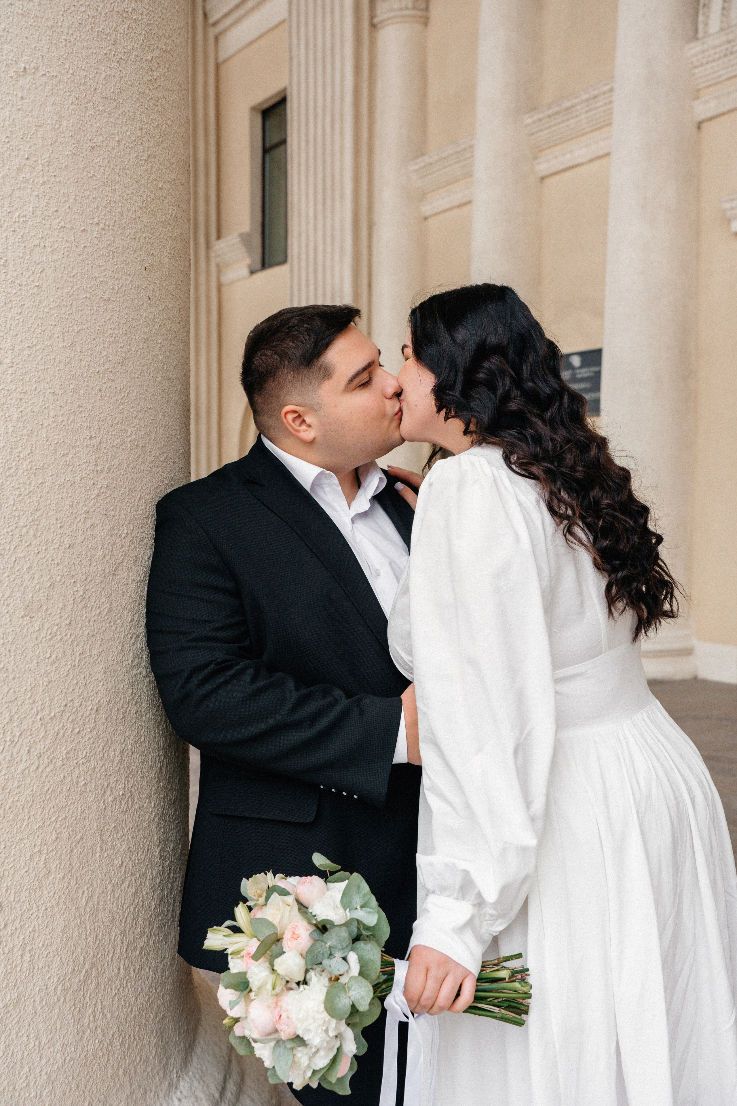 Юля и Дима прогулка в Троицком предместье. Ваш семейный фотограф в Минске — Вика Трегубова