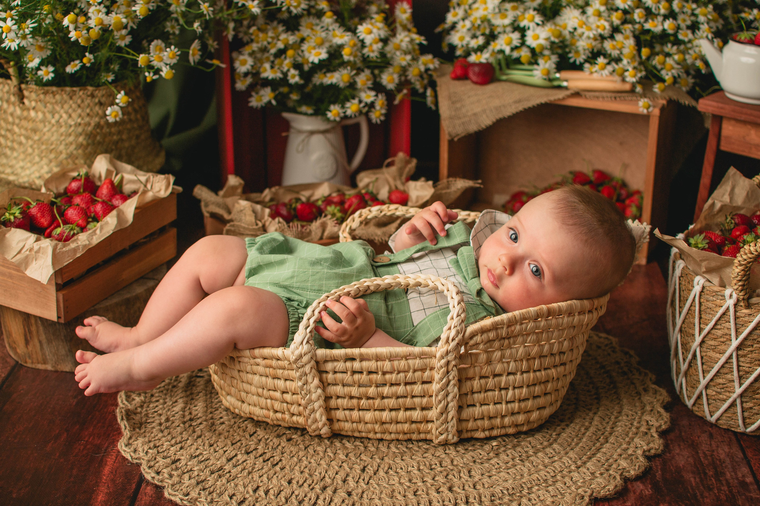 Клубничный. Фотограф новорождённых в Санкт-Петербурге Наталья Булгакова