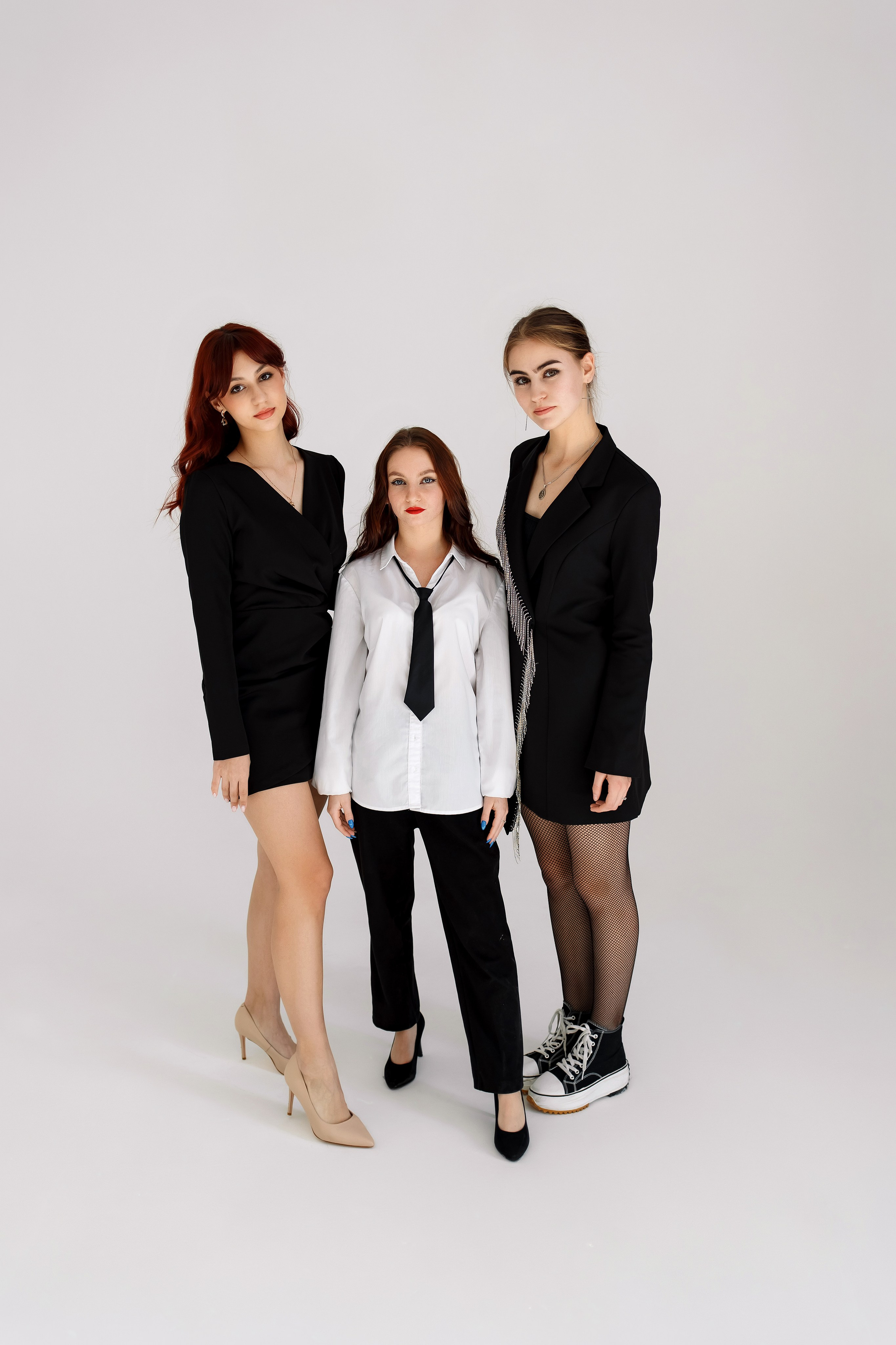 11 класс съемка на циклораме. Фотограф Любовь Корниенко, Примоский край