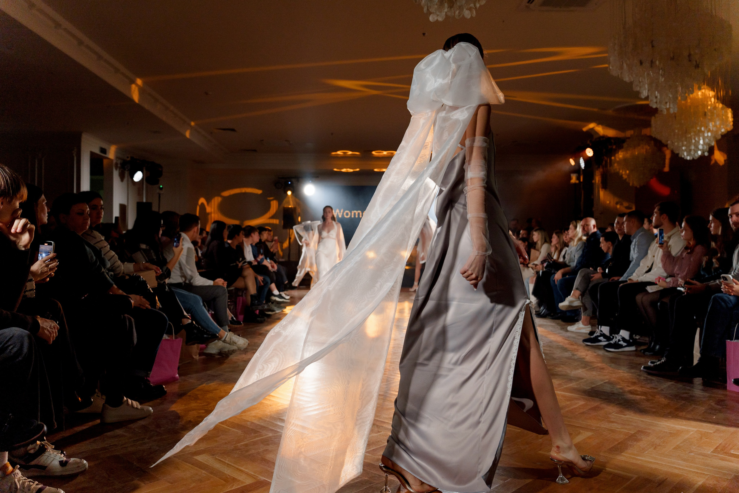 Выставка свадебных специалистов «Свадьба на 1000%». Свадебный фотограф в Санкт-Петербурге