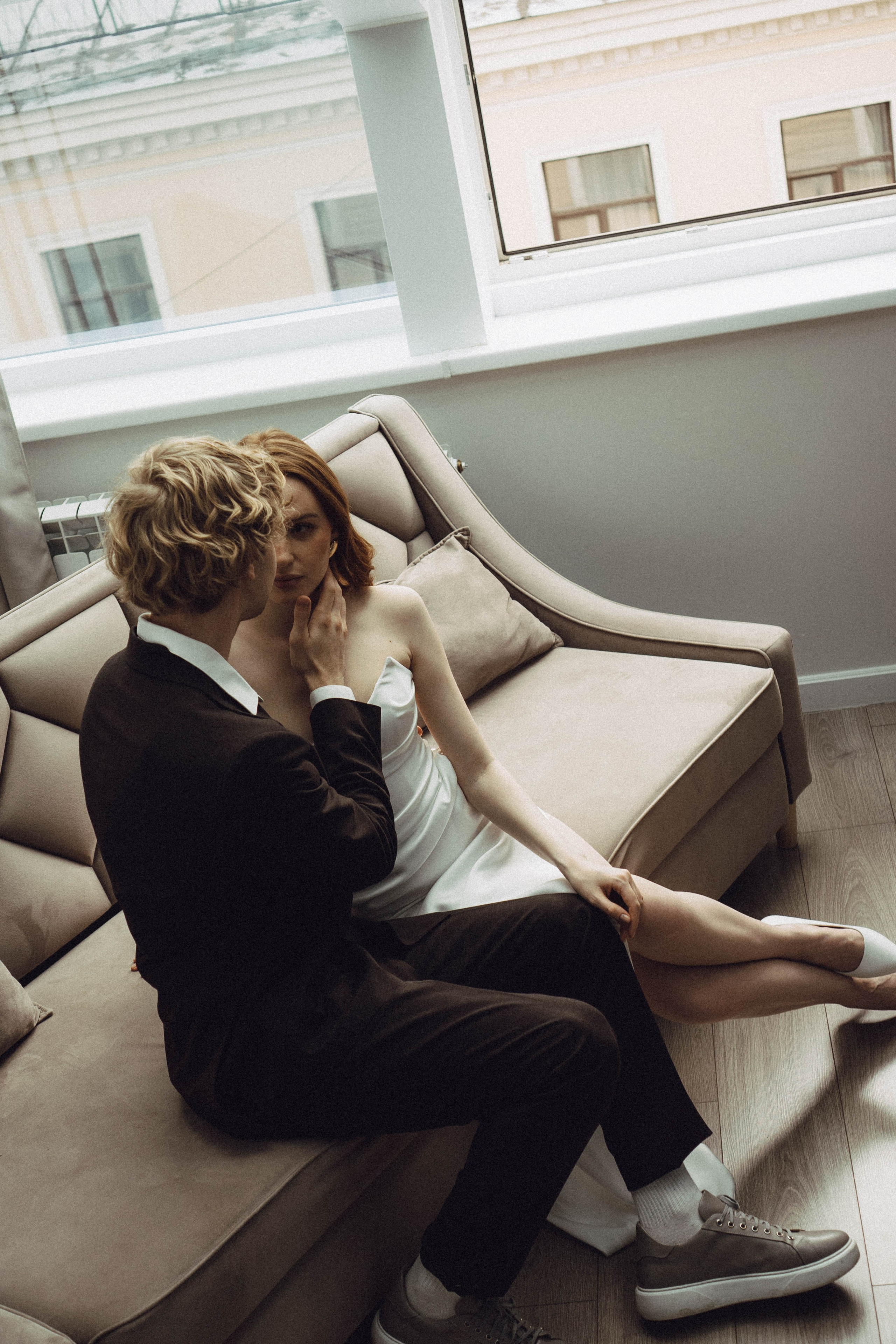 СВАДЕБНАЯ СЬЕМКА В ОТЕЛЕ. СБОРЫ ЖЕНИХА И НЕВЕСТЫ И ТАКЖЕ ТОР И ПОДГОТОВКА К ПРОГУЛКЕ. Профессиональный фотограф, Санкт-Петербург — Виктория Богомолова