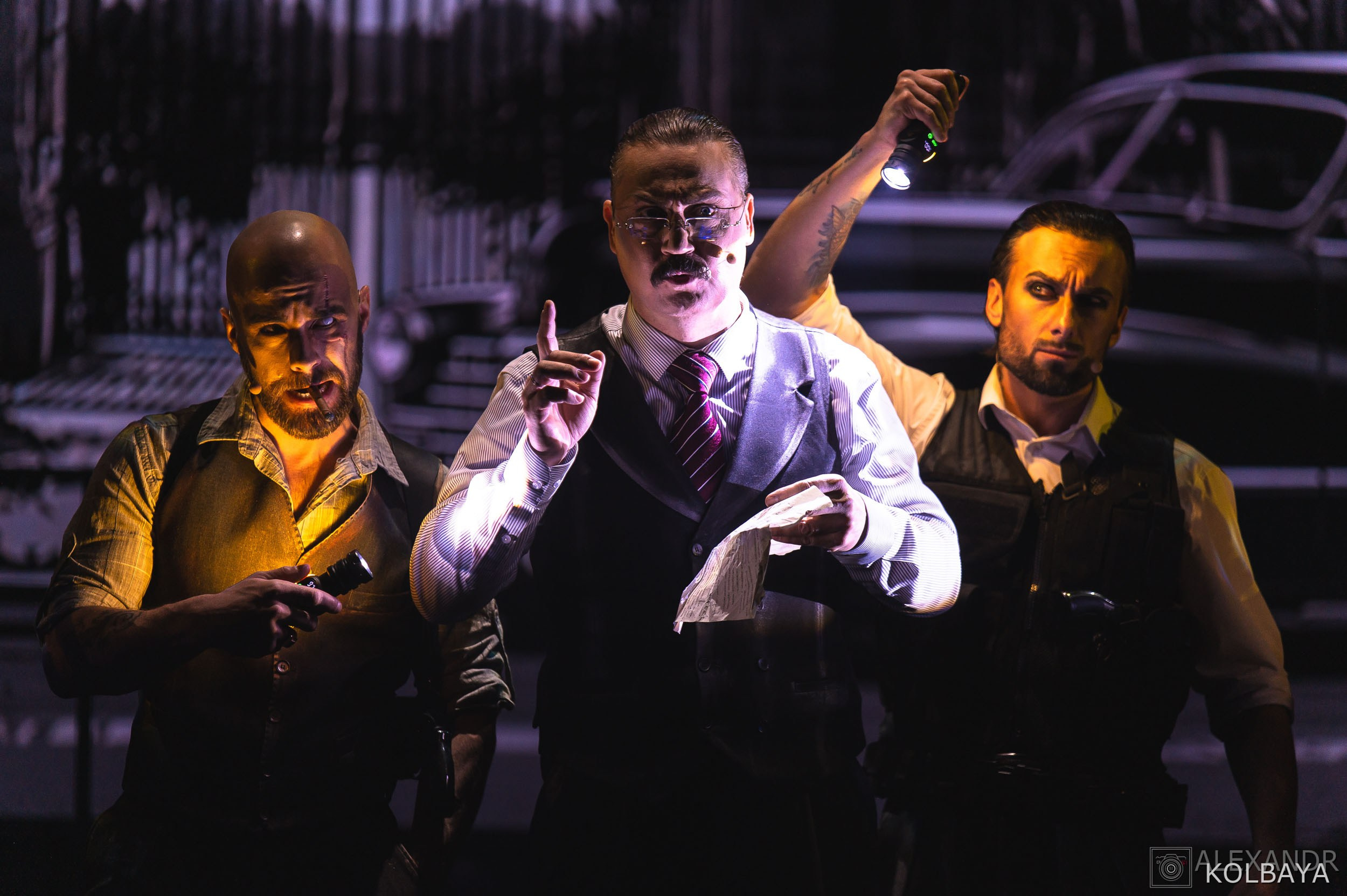 Фотографии со спектакля «Однажды в городе N». Концертный и театральный репортажный фотограф в Москве Александр Колбая