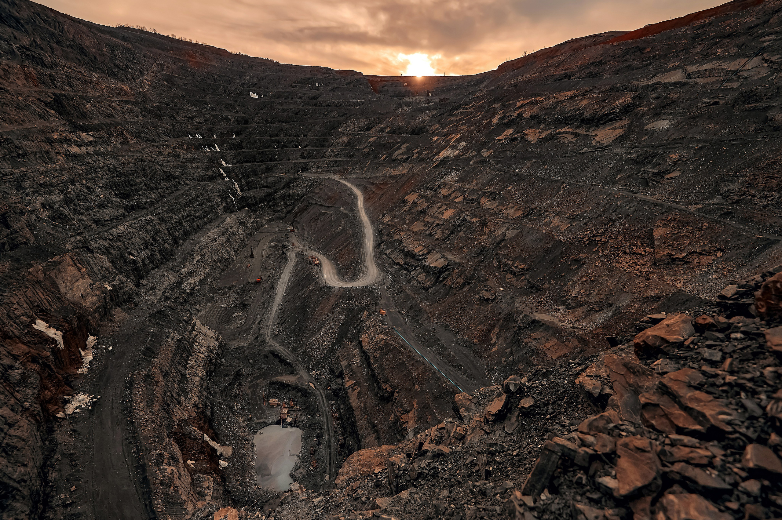 Карагайский карьер г. Сатка «Группа Магнезит». Фотограф Яковлев Роман — Красноярск