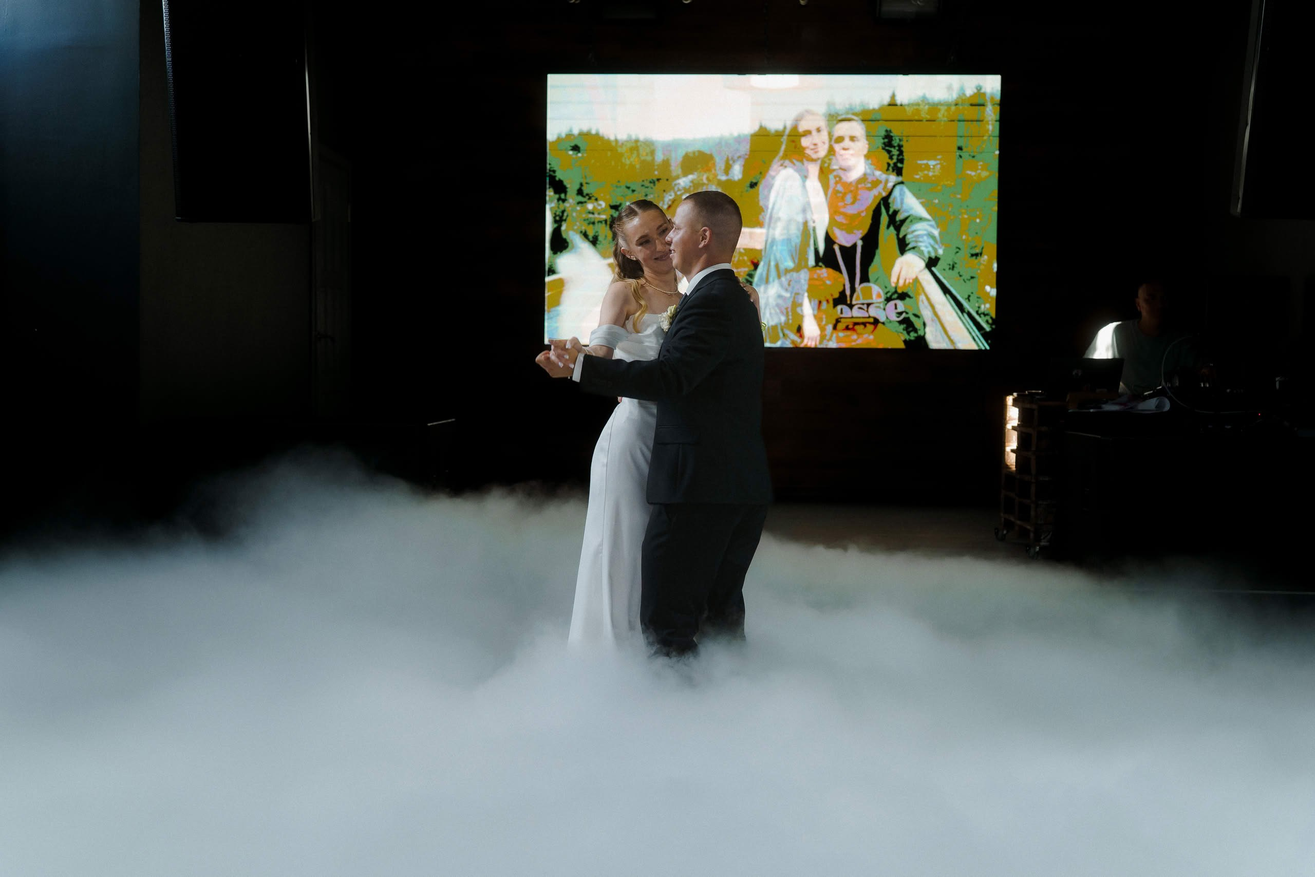 Анна и Илья — прогулка у Исаакия и банкет на руфтопе. Свадебный фотограф Дмитрий Родионов — Санкт-Петербург и Ленинградская область