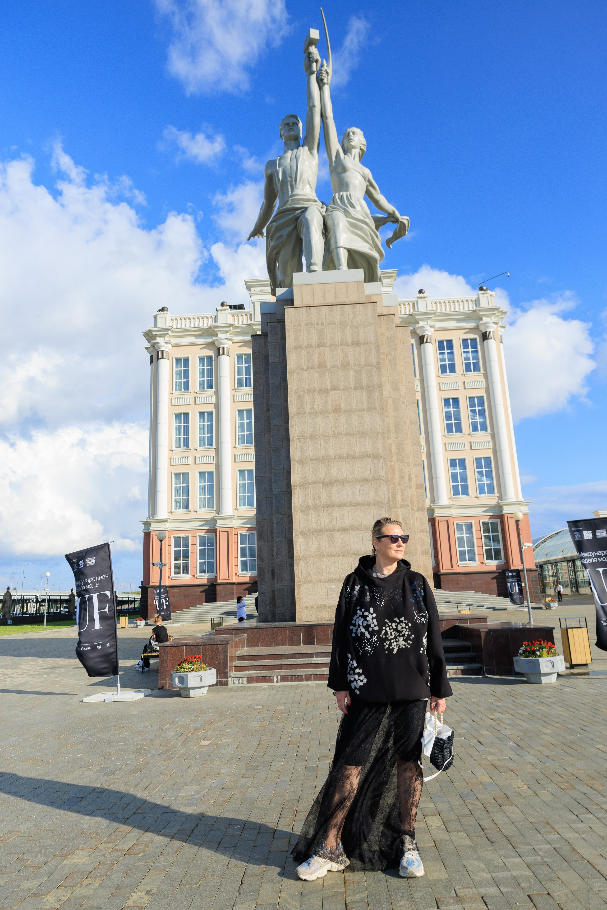 Фотограф для модного показа. Контент для бизнеса в Екатеринбурге Полдень Медиа