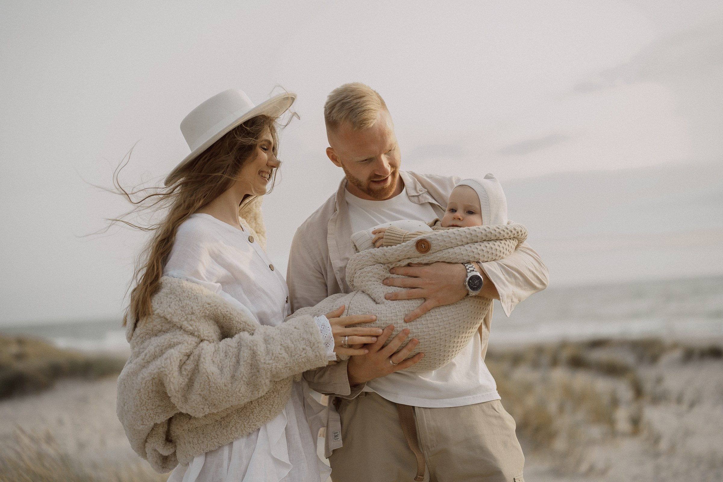Марк, Катя и Даниил. Пляж Янтарный Калинирград. Семейный и детский фотограф в Сергиев Посаде, Хотьково Якимчук Любовь