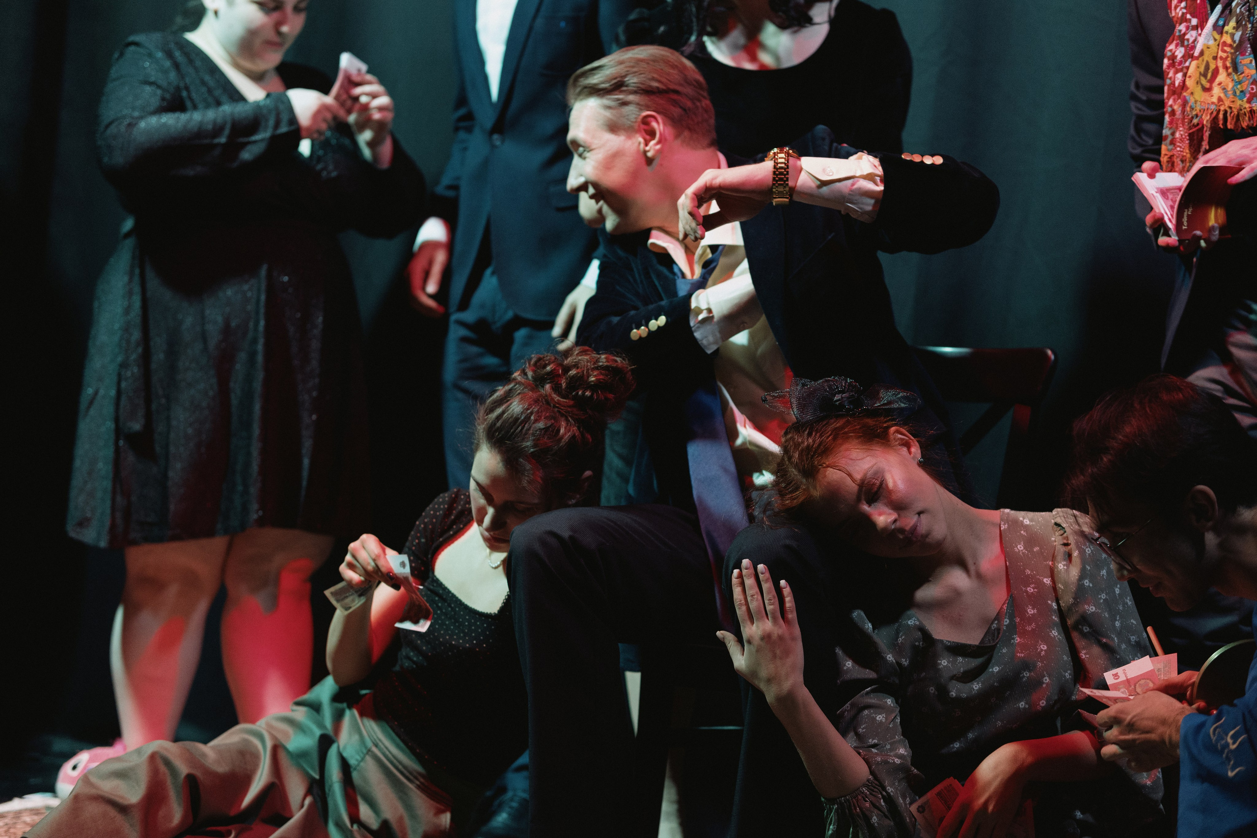 Спектакль «Зойкина Квартира». Репортажный и портретный фотограф Андрей Гаровский